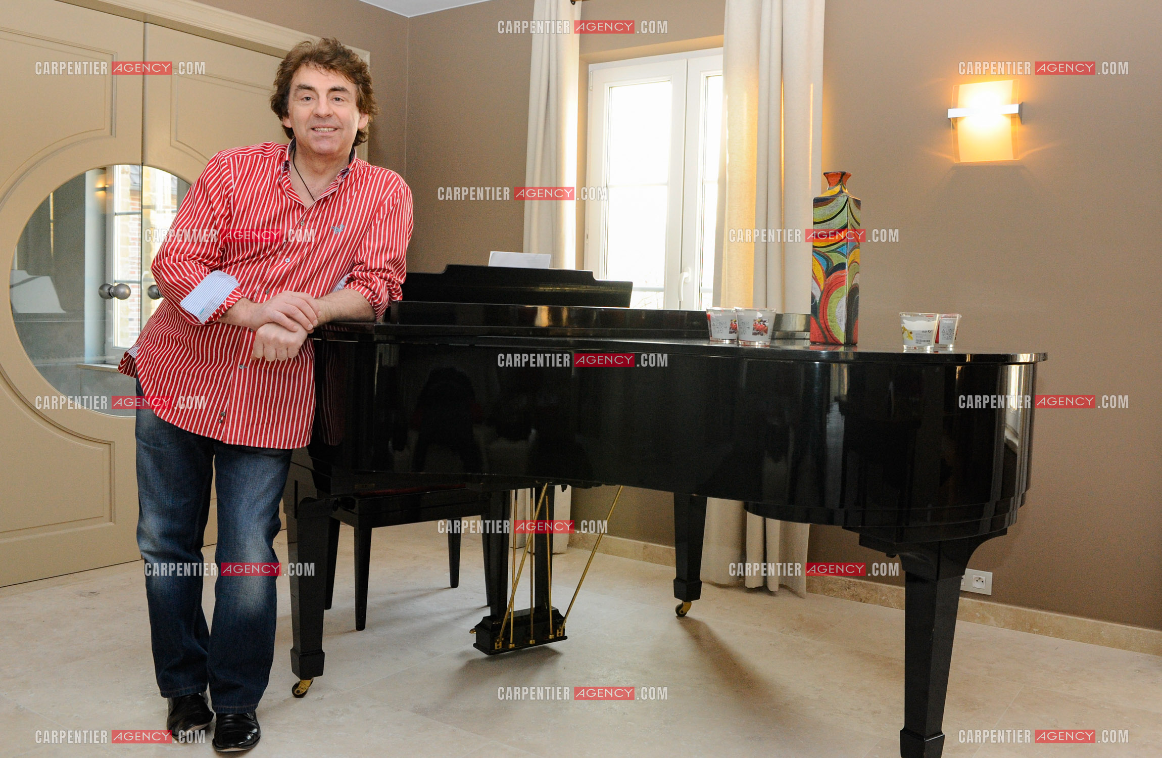 Le chanteur Claude Barzotti chez lui en Belgique en 2011.         ( Exclusif )
