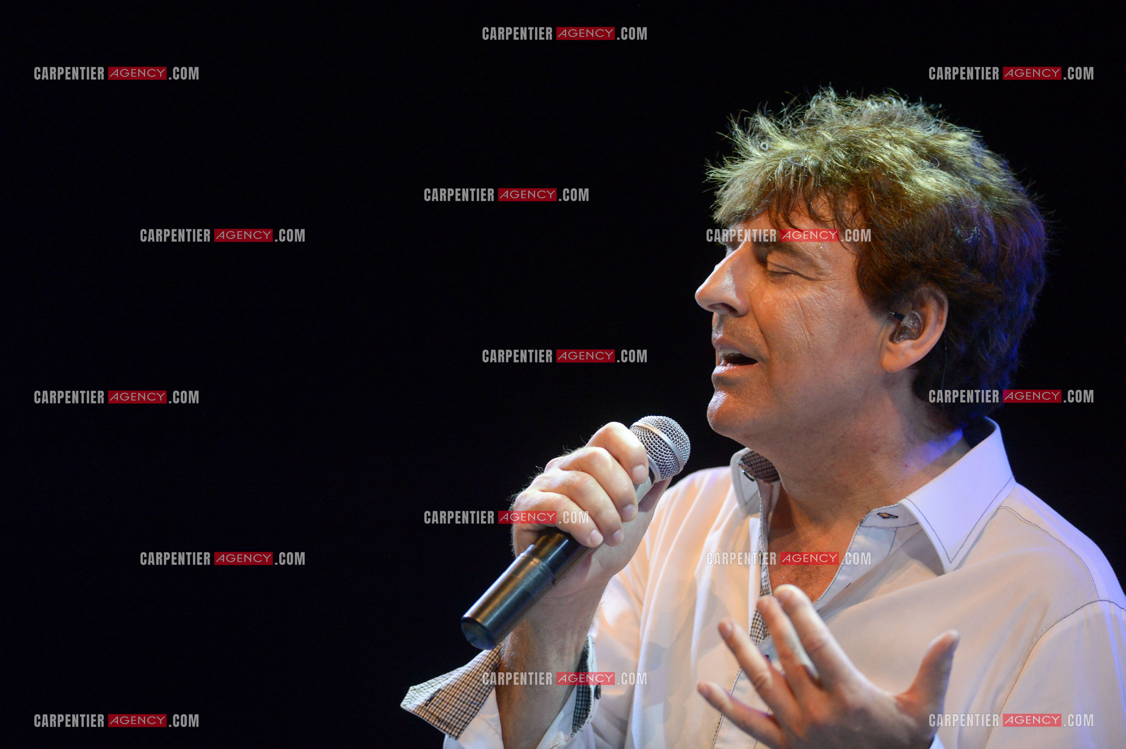 Le chanteur Claude Barzotti lors d'un concert a Bandol en 2013.         ( Exclusif )