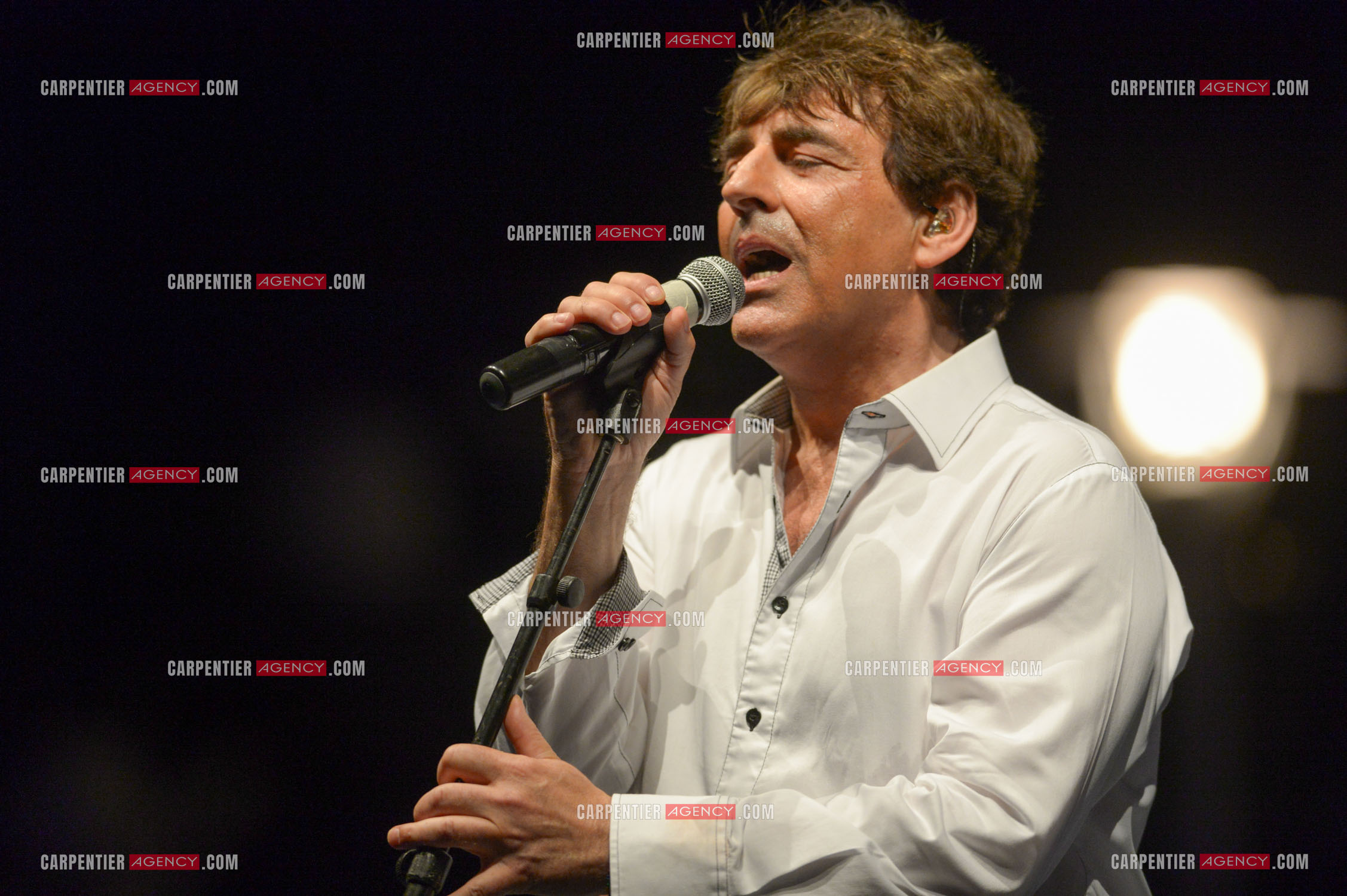 Le chanteur Claude Barzotti lors d'un concert a Bandol en 2013.         ( Exclusif )