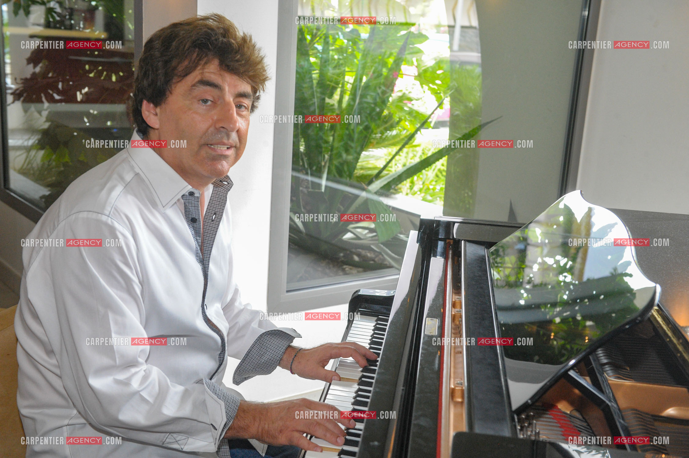 Le chanteur Claude Barzotti lors de ses vacances a Agde en 2013.         ( Exclusif )