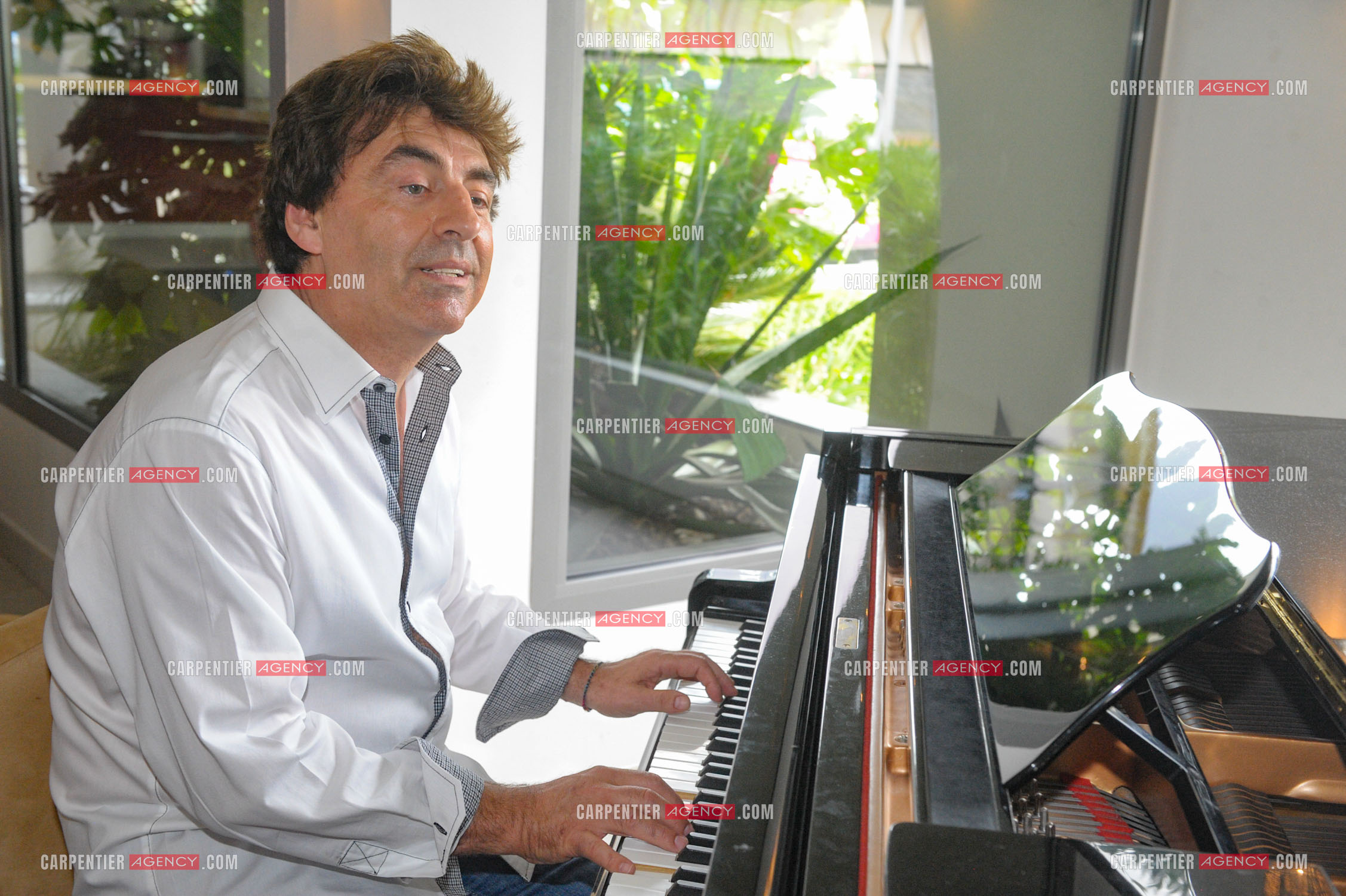 Le chanteur Claude Barzotti lors de ses vacances a Agde en 2013.         ( Exclusif )