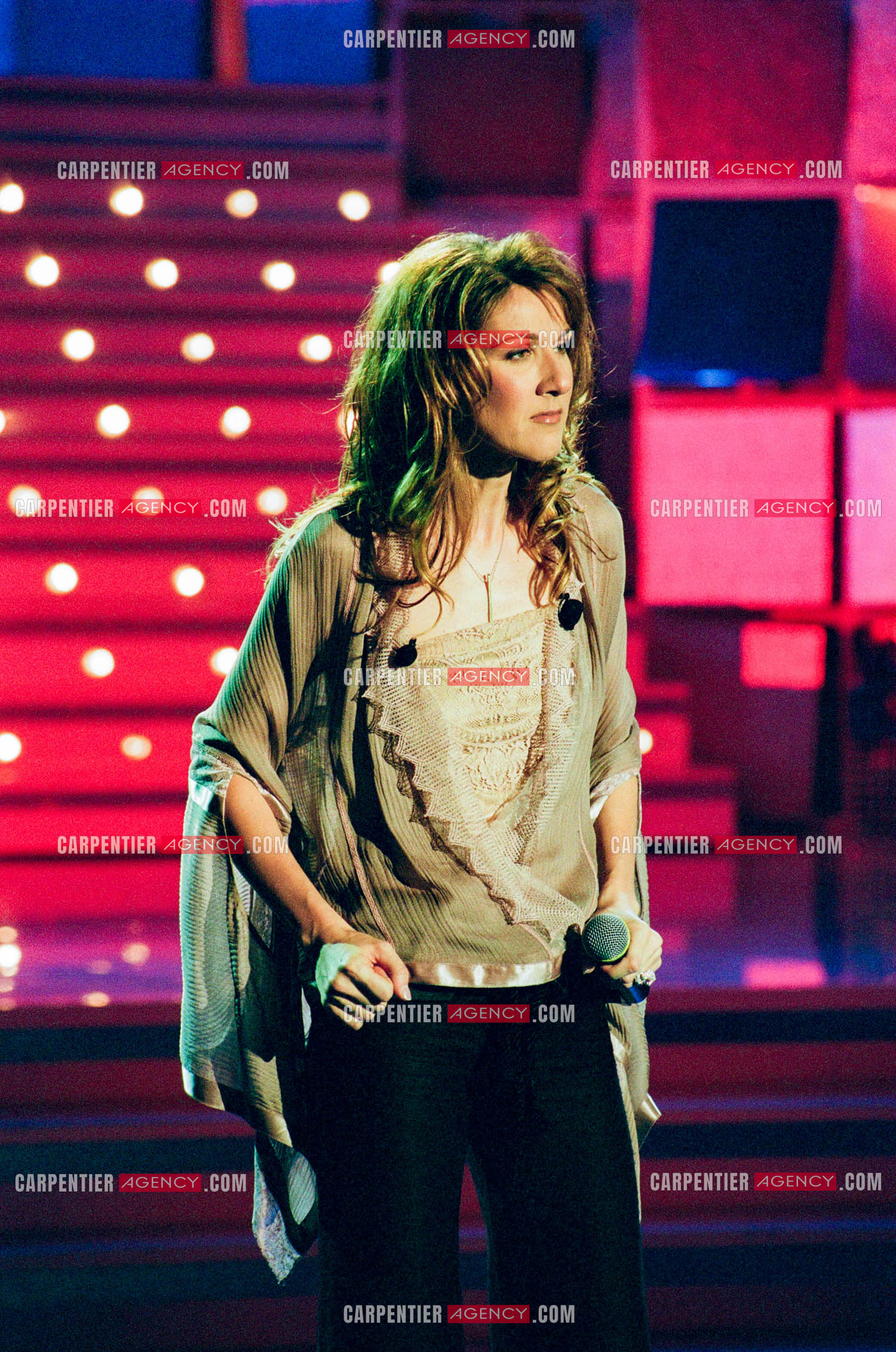 Enregistrement de l'émission "Vivement Dimanche" spéciale Céline Dion le 19 mars 2002.  ( Exclusif )