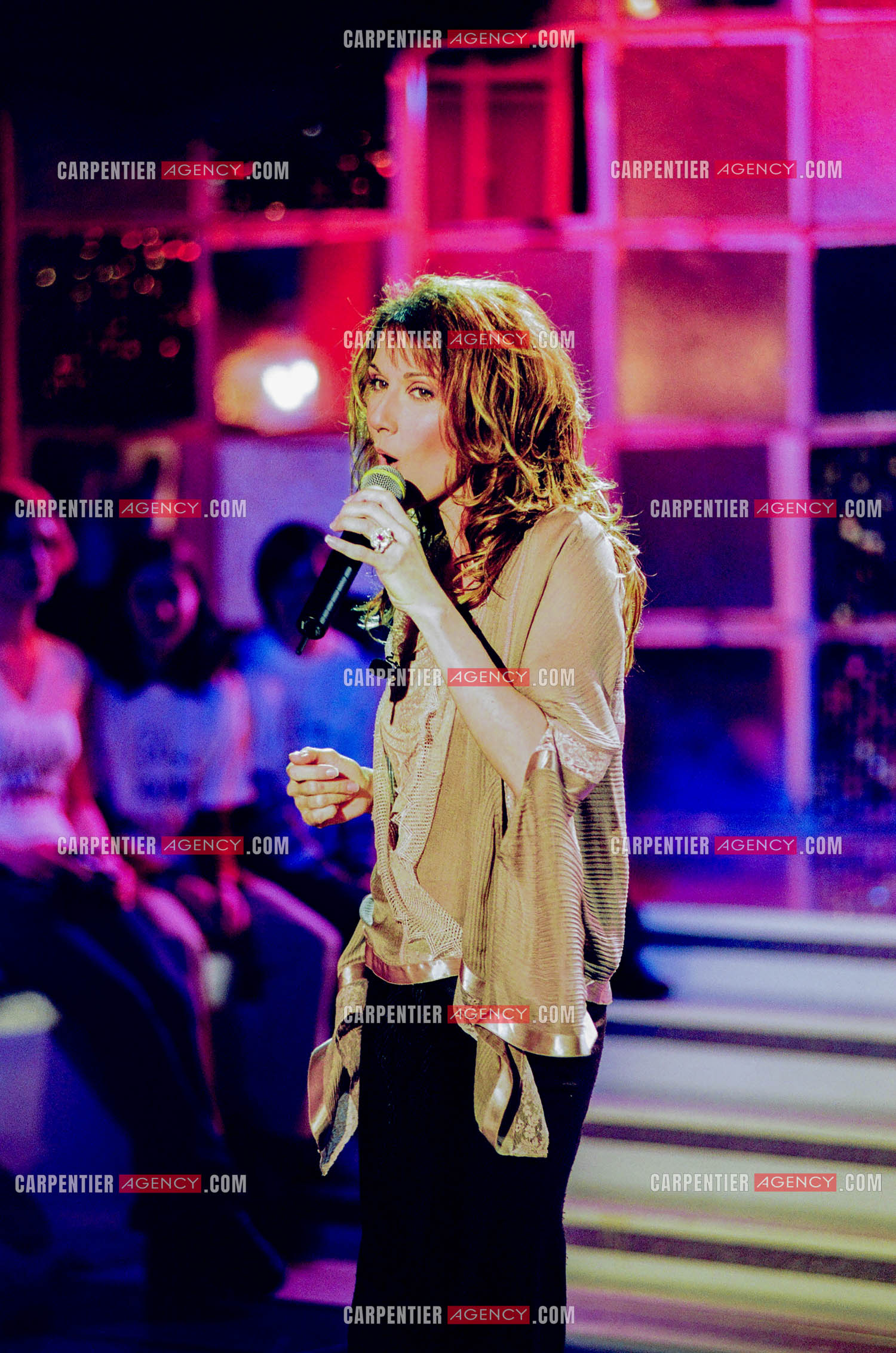 Enregistrement de l'émission "Vivement Dimanche" spéciale Céline Dion le 19 mars 2002.  ( Exclusif )