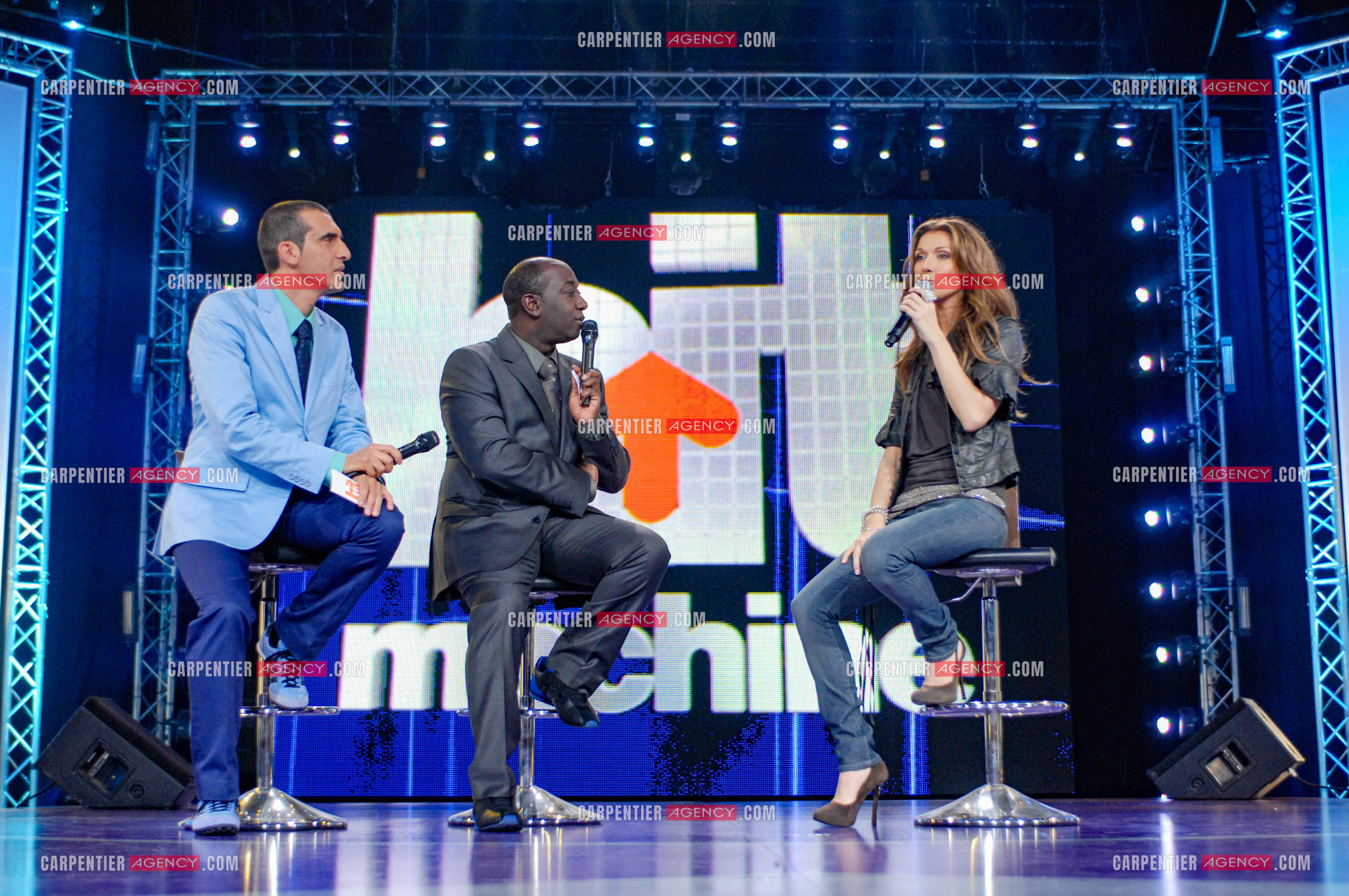 La chanteuse Céline Dion invitée de l'émission “Hit Machine“ présentée par Charly et Lulu et diffusée sur M6.              ( Exclusif )