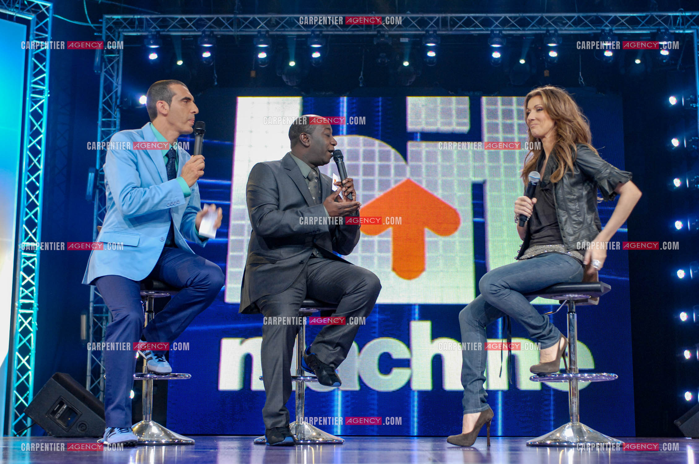La chanteuse Céline Dion invitée de l'émission “Hit Machine“ présentée par Charly et Lulu et diffusée sur M6.              ( Exclusif )