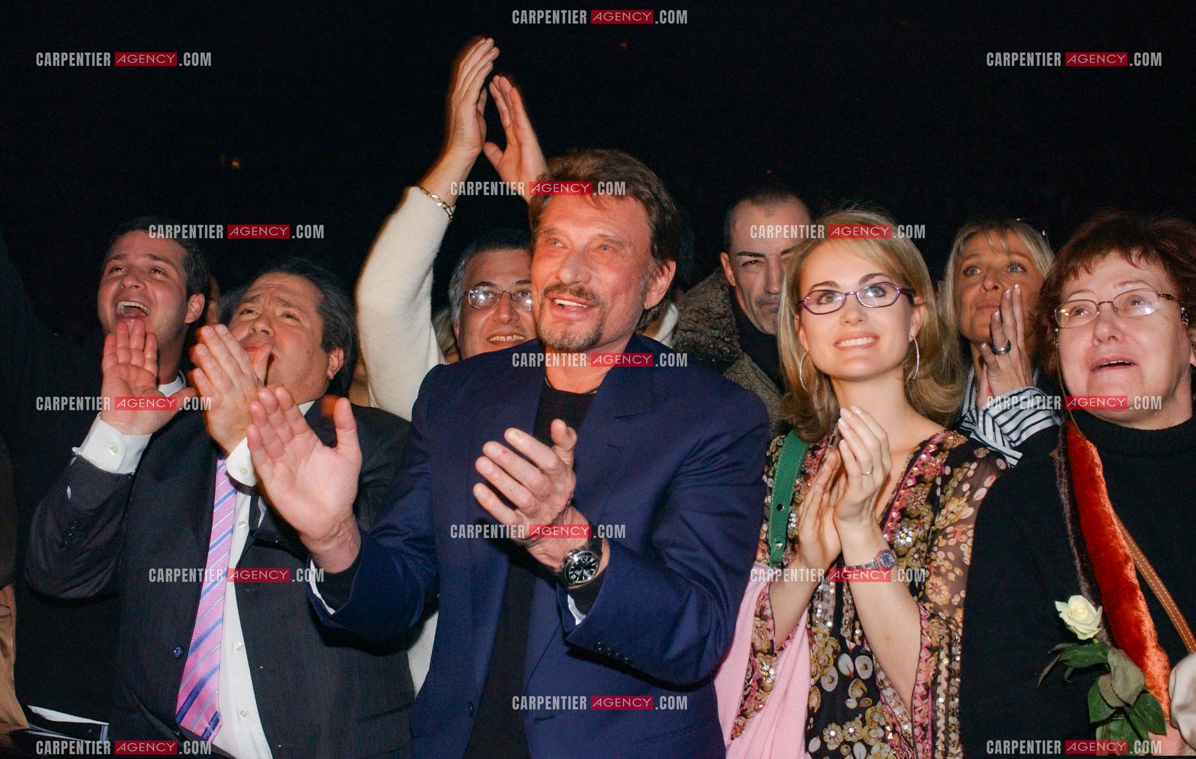 Générale de la comédie musicale “ DON JUAN “ au Palais des Congrès de Paris le 02 Mars 2005. Johnny Hallyday et sa femme Laeticia.          ( Exclusif )