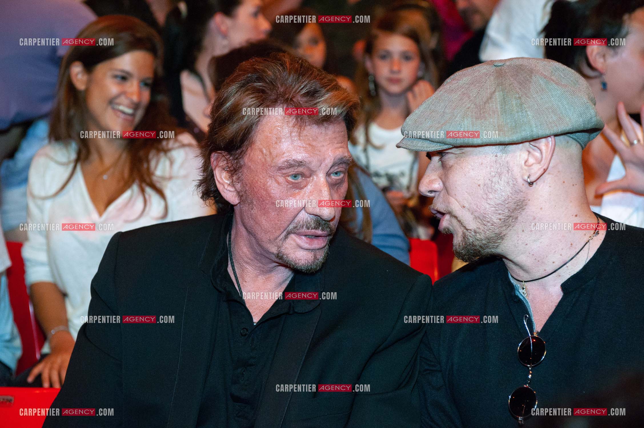 Johnny Hallyday et Pascal Obispo au Zénith de Paris pour assister au concert de leur ami Christophe Maé.                                  ( Exclusif )