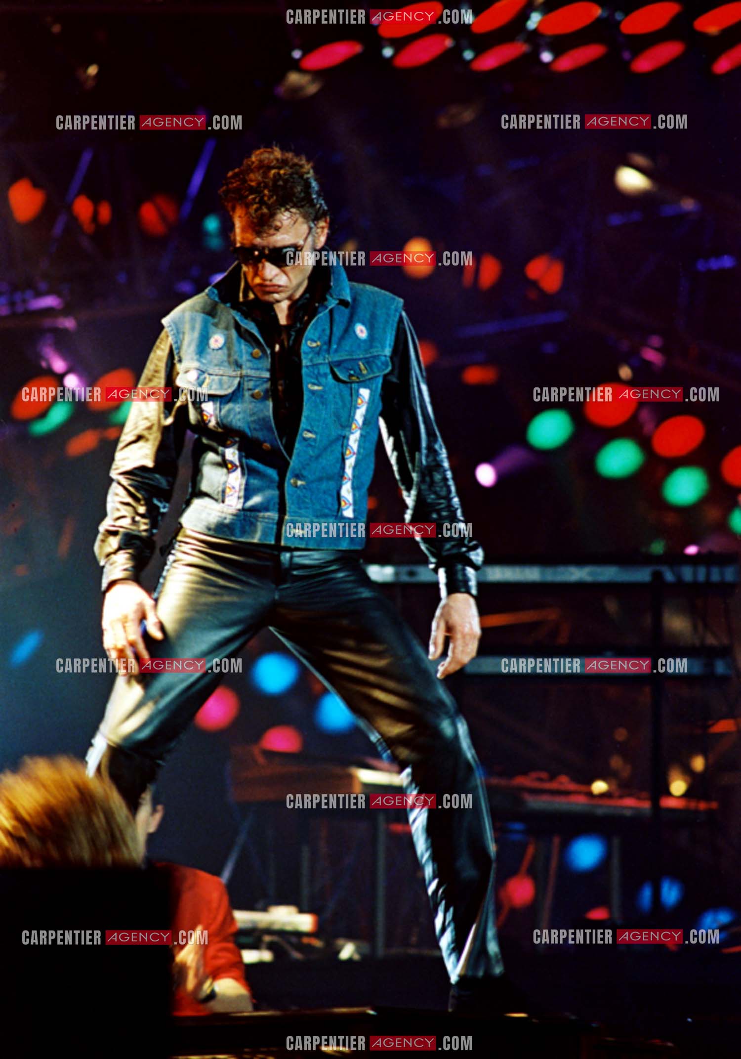 Le chanteur Johnny Hallyday lors de ses concerts au Zénith de Paris du 26 oct 1984 au 08 janvier 1985.   ( Exclusif )