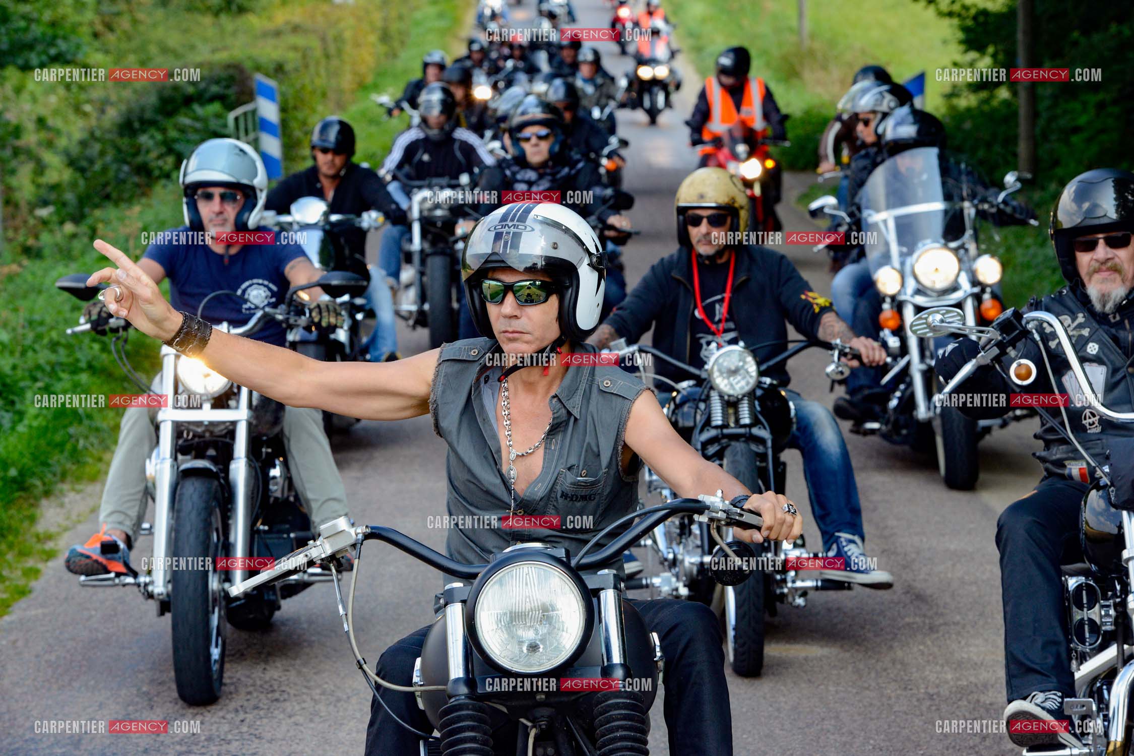 Le chanteur Jean-Luc Lahaye en tête d'une concentration Harley.   ( Exclusif )