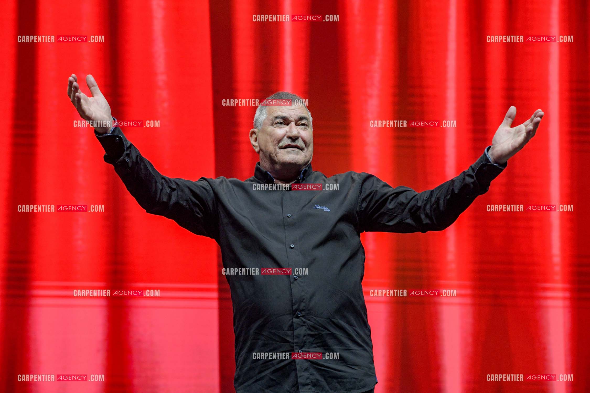 L'humoriste Jean-Marie Bigard en spectacle aux arènes de Fréjus.  ( Exclusif )
