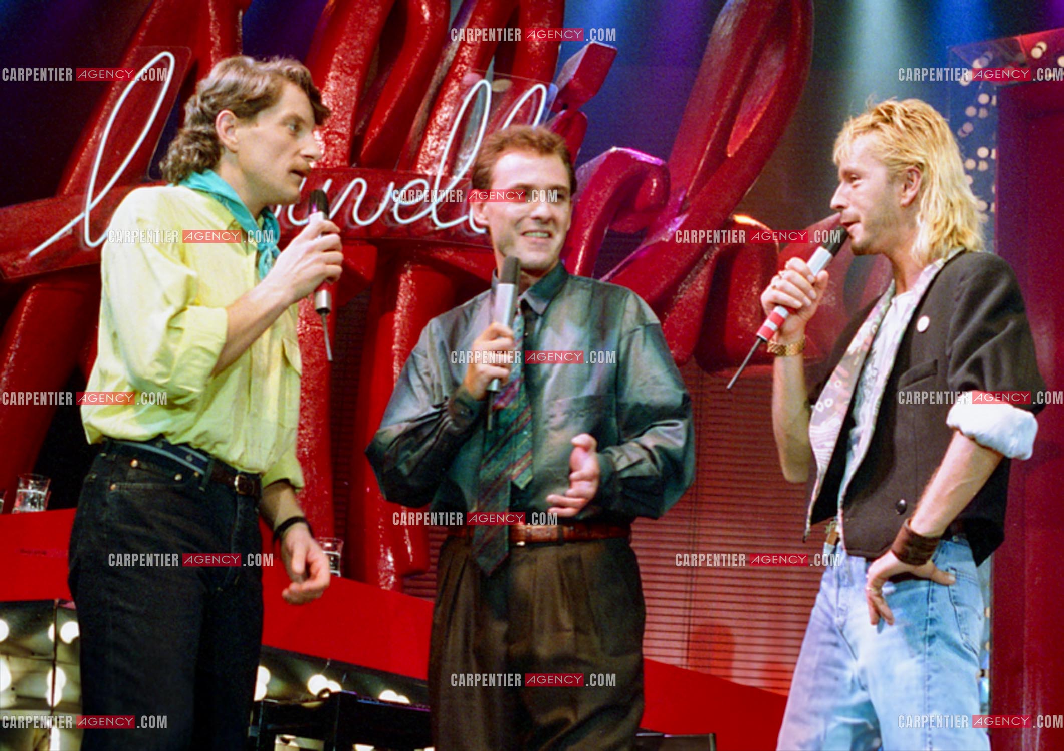 Émission présentéec par Philippe Risoli de quatre concerts dans quatre villes “LA NOUVELLE AFFICHE“ “LA NOUVELLE AFFICHE“. Les chanteurs Renaud et Francis Cabrel.  ( Exclusif )