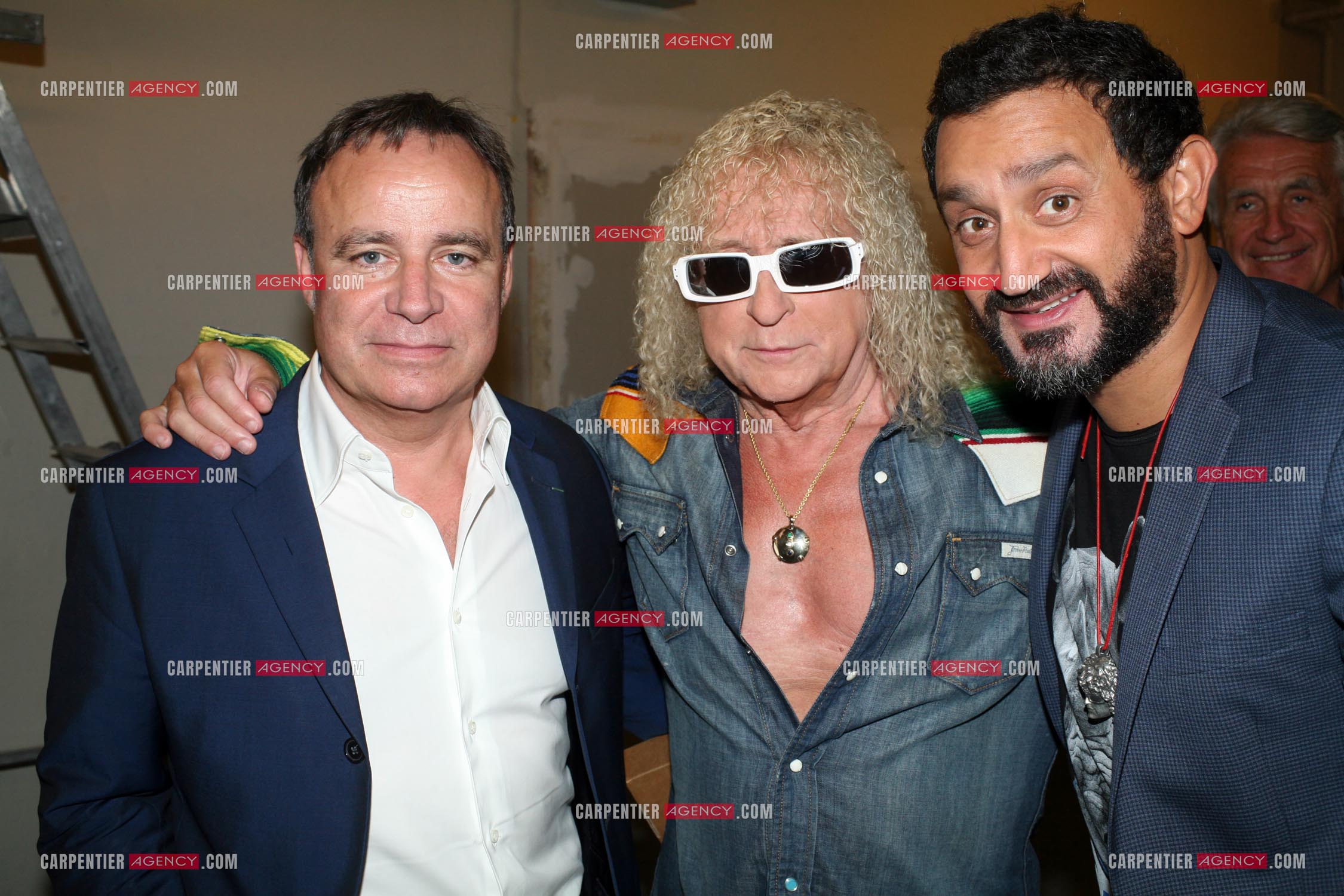Le chanteur Michel Polnareff invité de l'émission Touche Pas à Mon Poste. Michel Polnareff entouré de Fabien Lecoeuvre et de Cyril Hanouna.    ( Exclusif )
