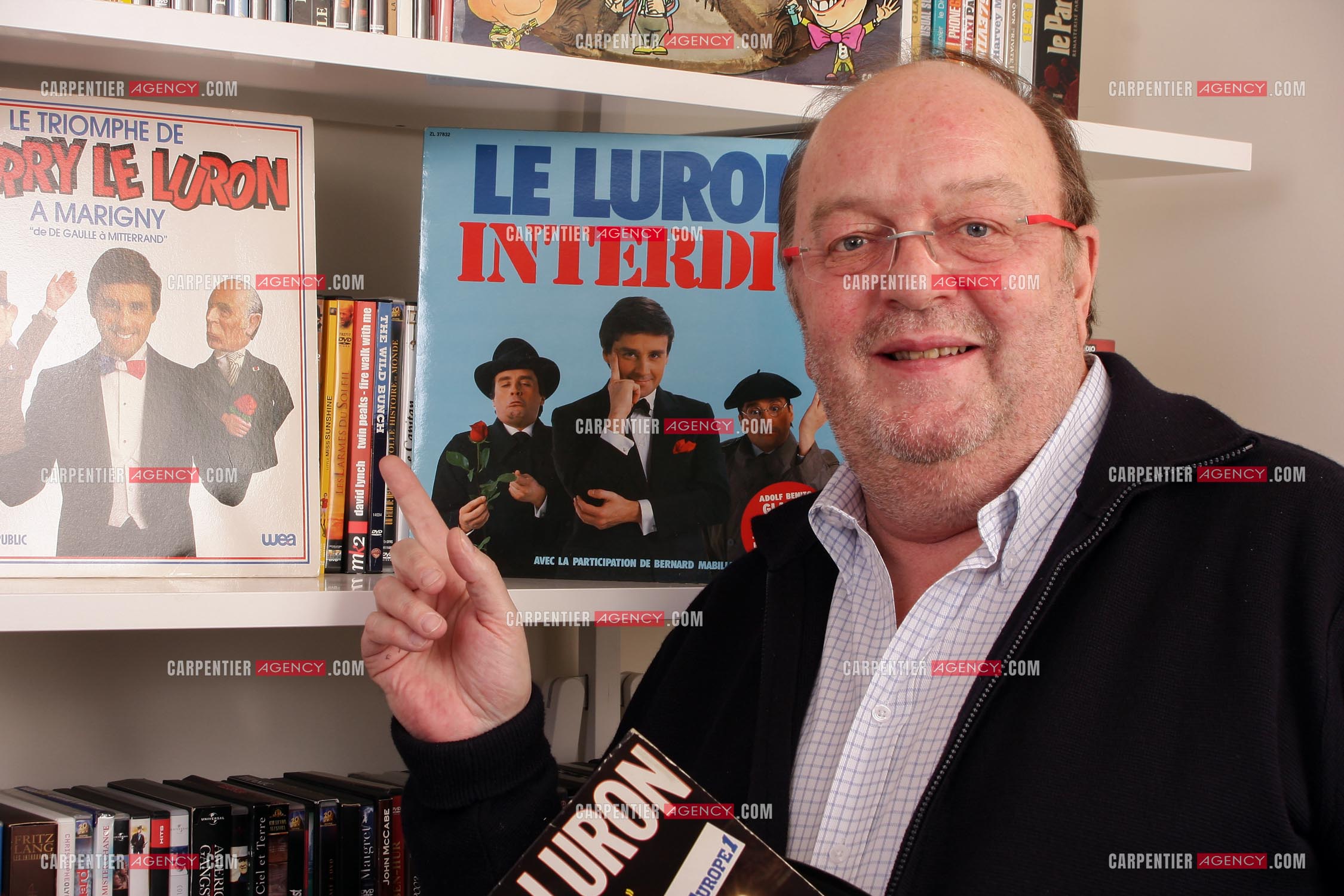 L'humoriste et coauteur Bernard Mabille chez lui.       ( Exclusif )