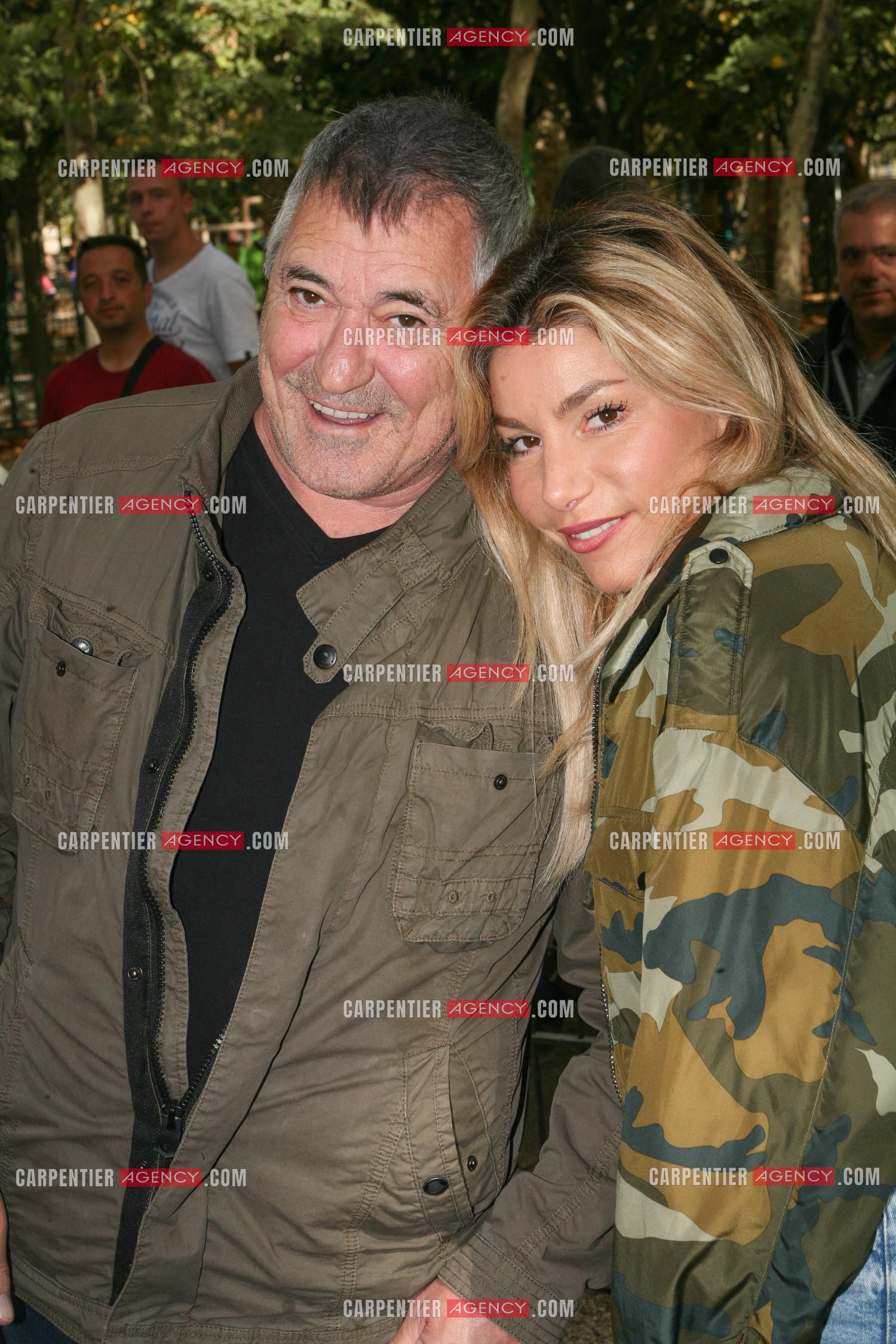 L'humoriste Jean-Marie Bigard et sa femme Lola à Paris.   ( exclusif )