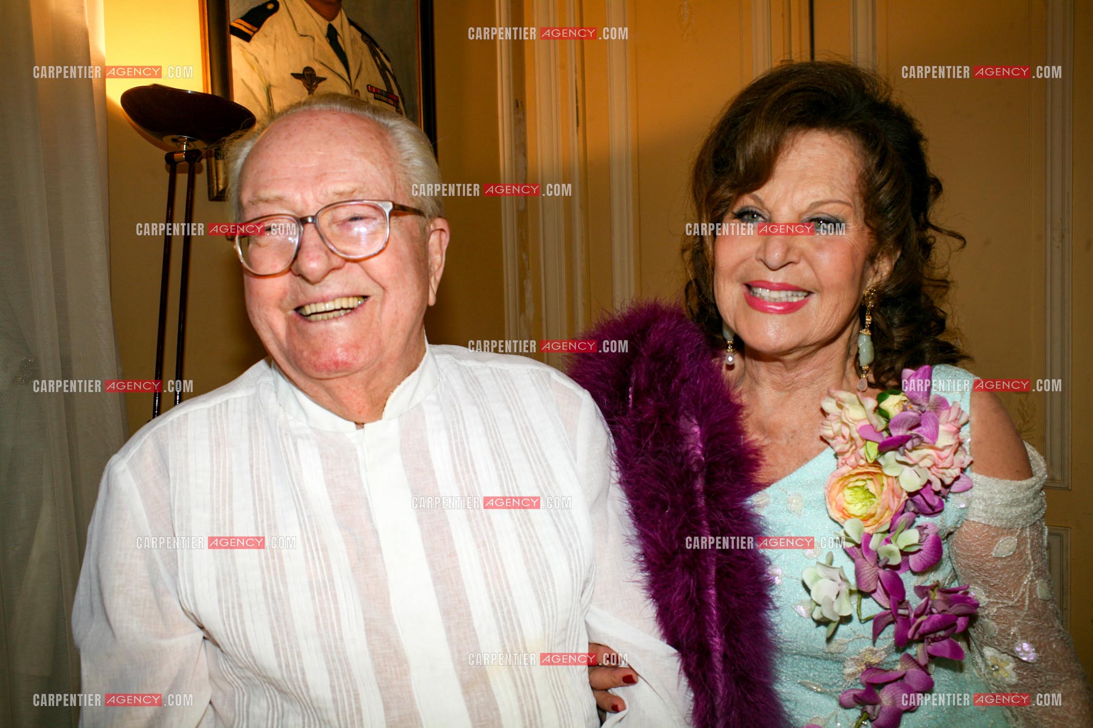 Jean-Marie Le Pen fête dans sa résidence de St Cloud son 88 èm anniversaire entouré de sa femme Jany Le Pen, ses petits enfants et des amis proches.         ( Exclusif )