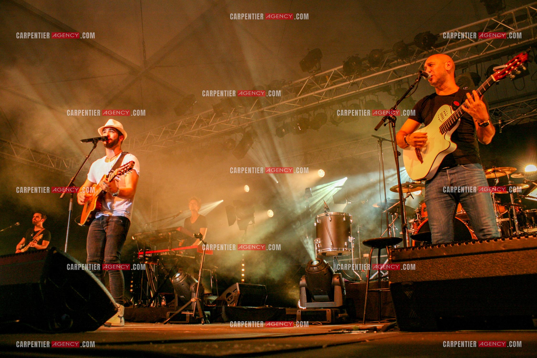 Le chanteur Kendji Girac en concert au Parc St Paul à Beauvais le 24 mai 2024.