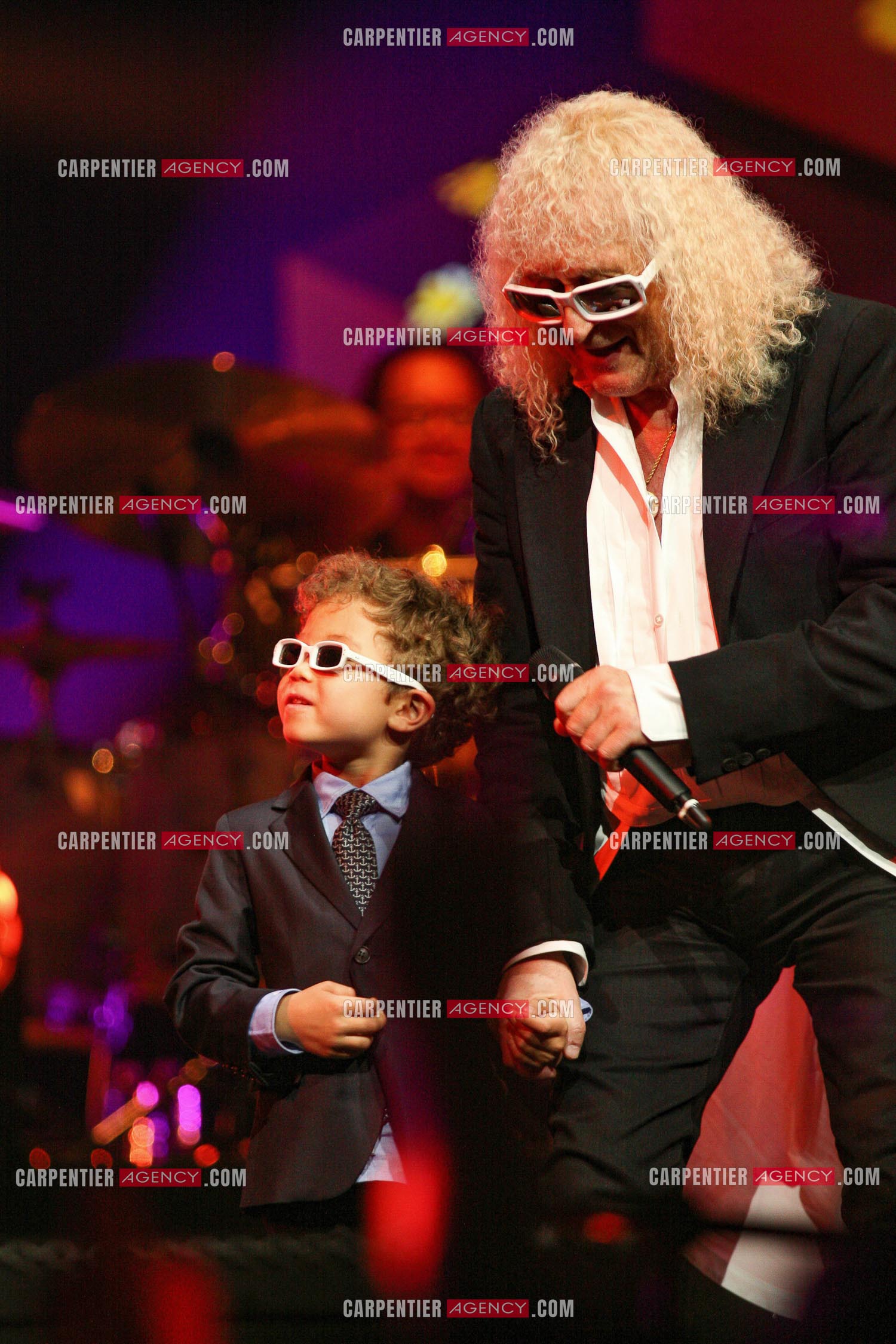 Le chanteur Michel Polnareff sur la scène du POPB de Paris Bercy avec son fils Louka.     ( Exclusif )