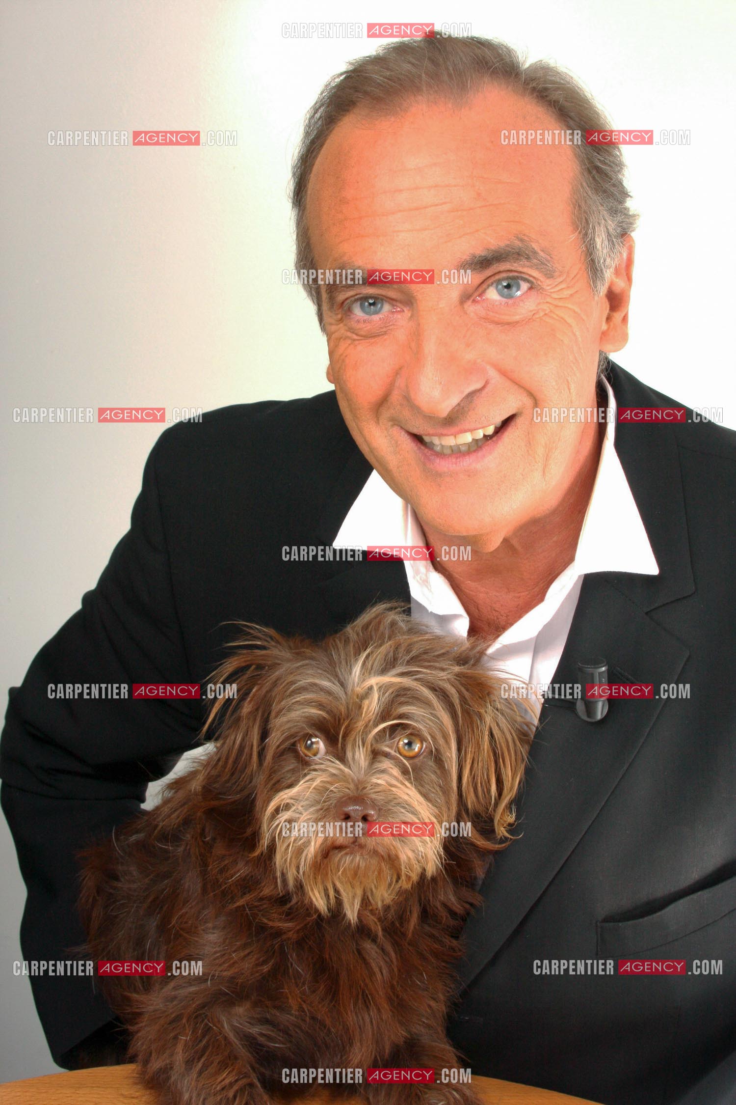 L'animateur Yves Lecoq.   ( Exclusif )