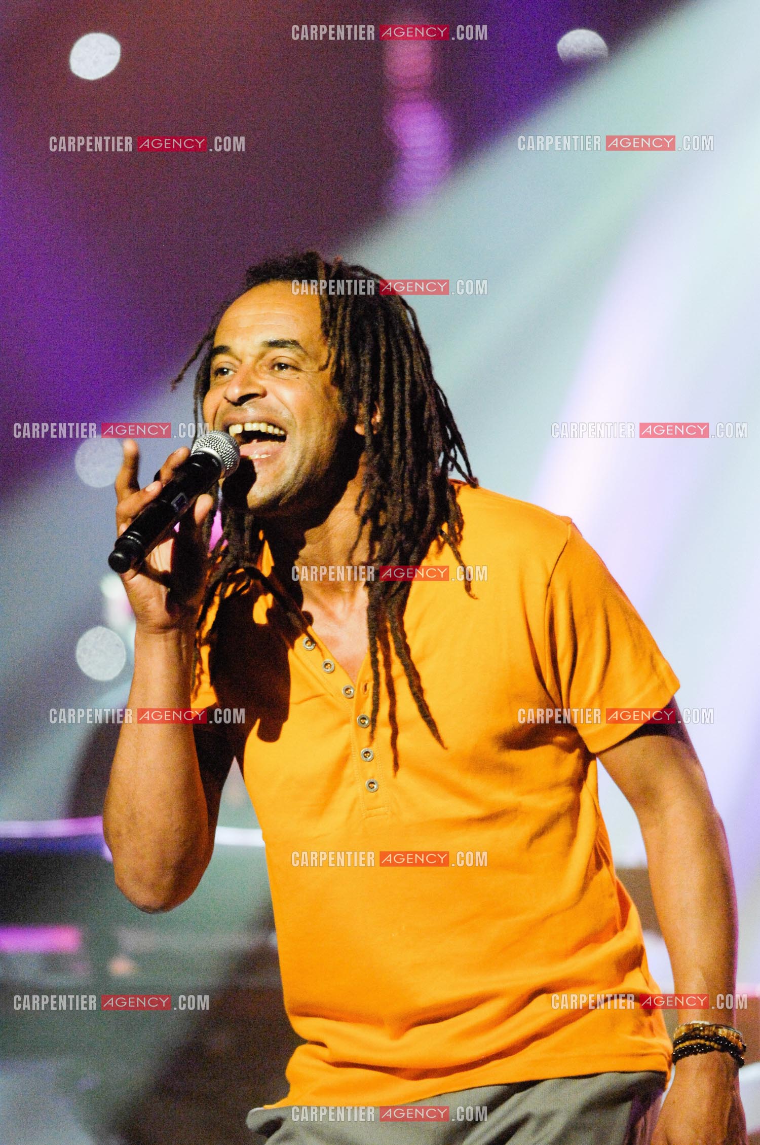 Le chanteur YANNICK NOAH au Zénith de Paris pour le concert SOL EN SI au profit du SIDA.