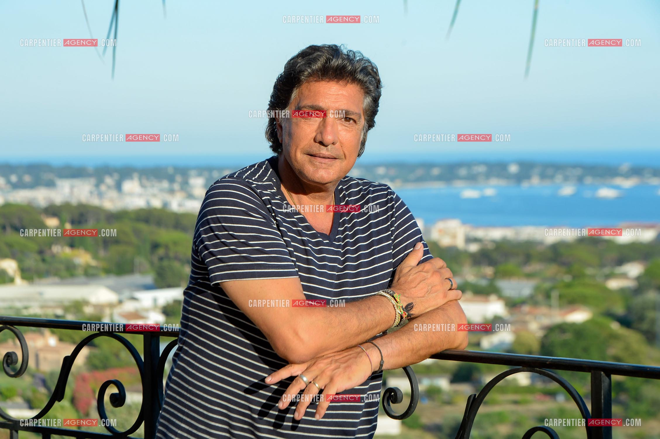 Le chanteur Frédéric François lors de ses vacances dans sa résidence secondaire d'Antibes. ( Exclusif )