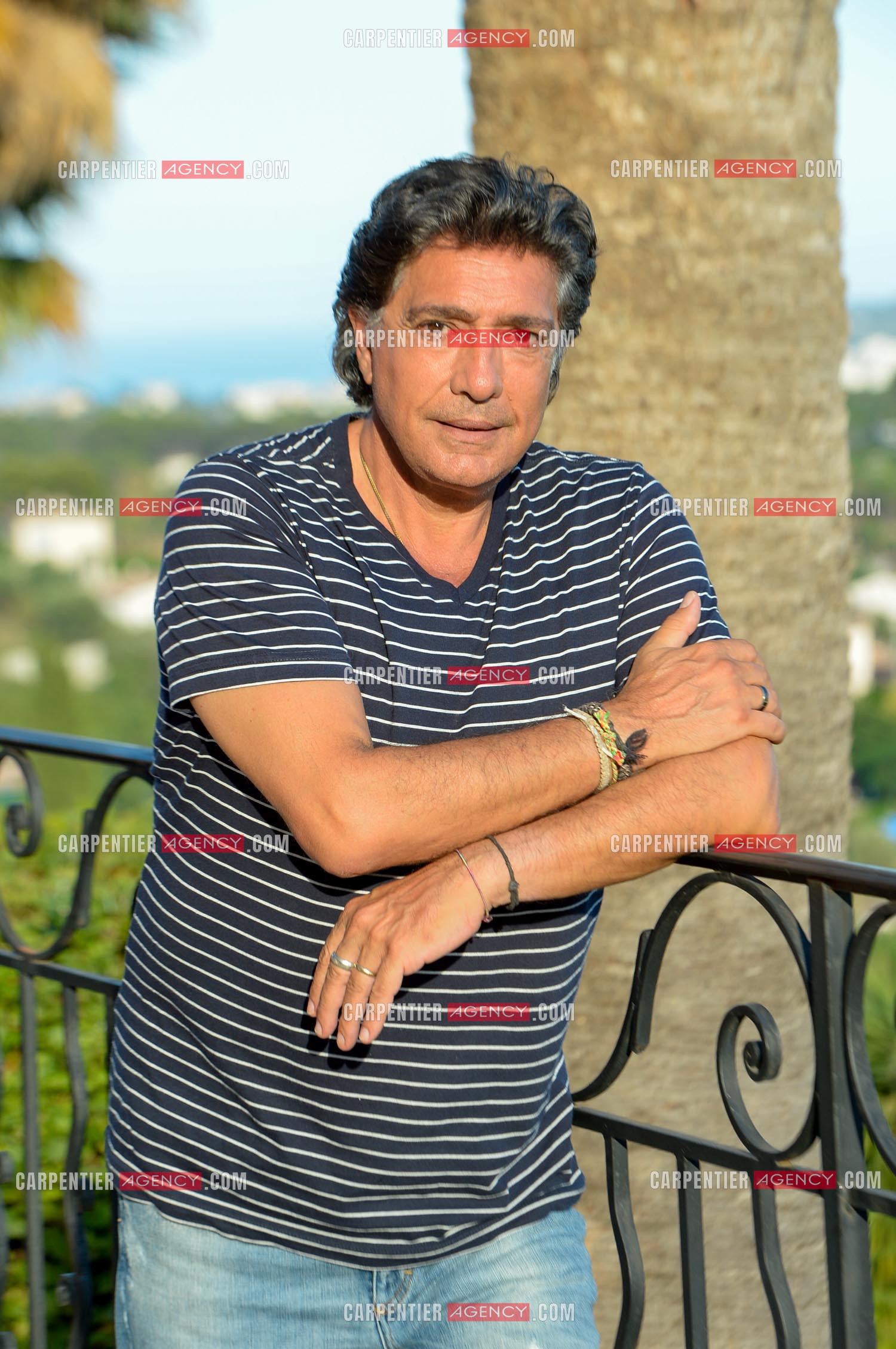 Le chanteur Frédéric François lors de ses vacances dans sa résidence secondaire d'Antibes. ( Exclusif )