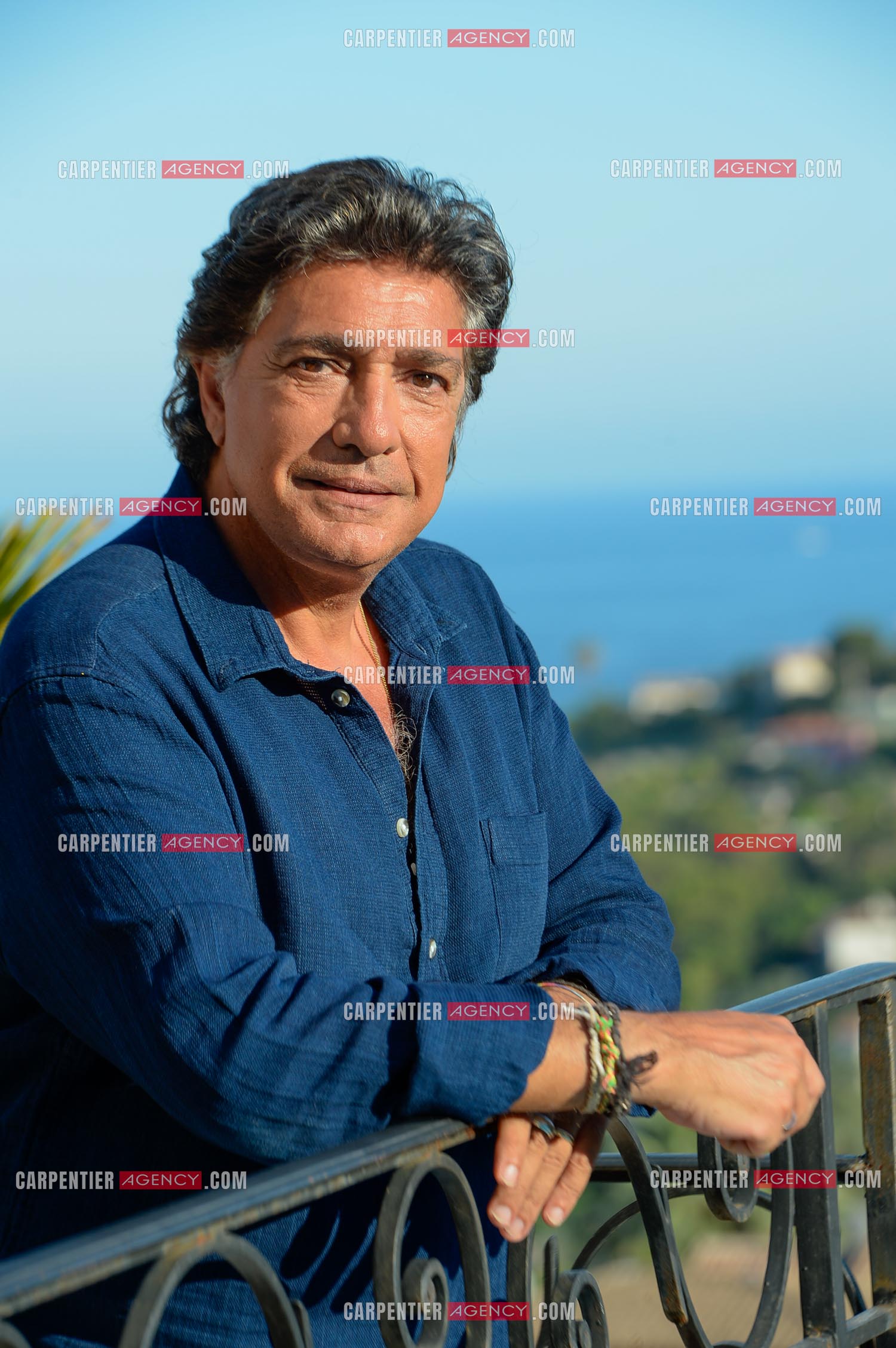 Le chanteur Frédéric François lors de ses vacances dans sa résidence secondaire d'Antibes. ( Exclusif )
