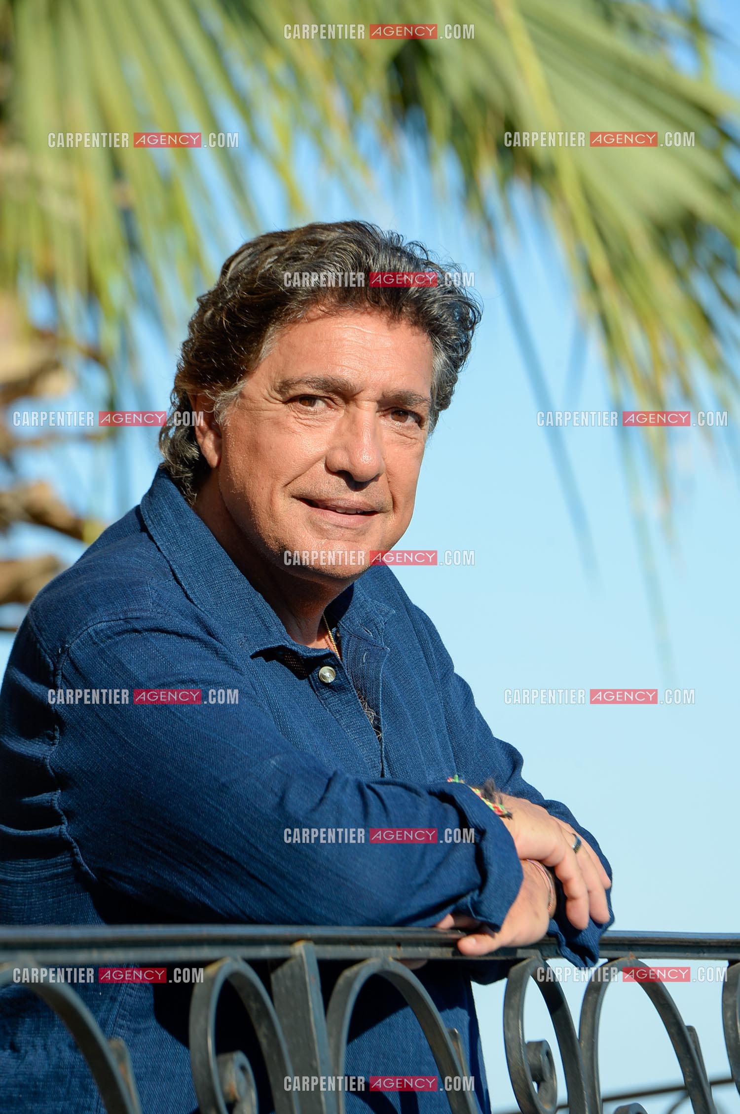 Le chanteur Frédéric François lors de ses vacances dans sa résidence secondaire d'Antibes. ( Exclusif )