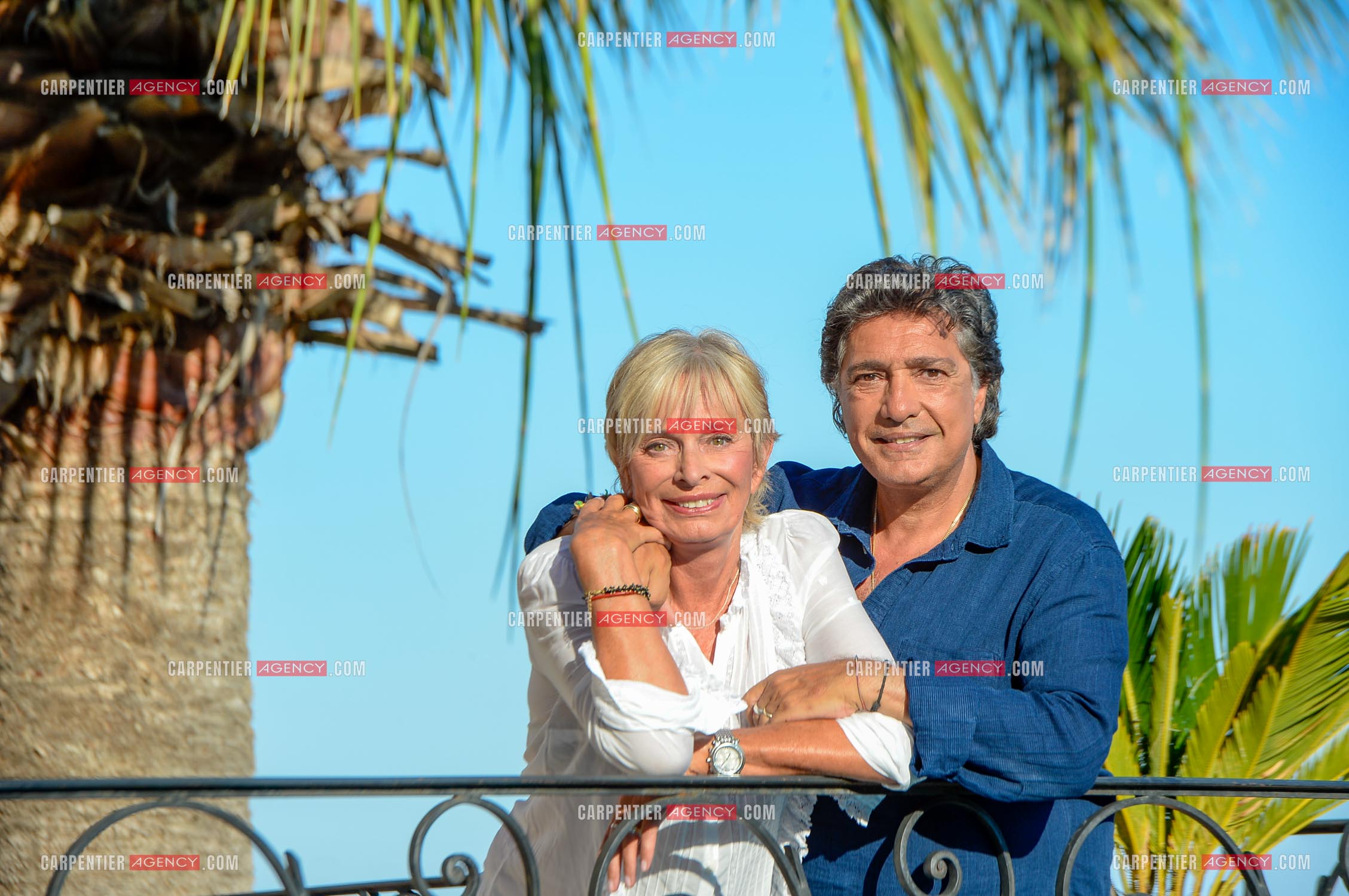 Le chanteur Frédéric François et sa femme Monique lors de leurs  vacances dans leur résidence secondaire d'Antibes. ( Exclusif )