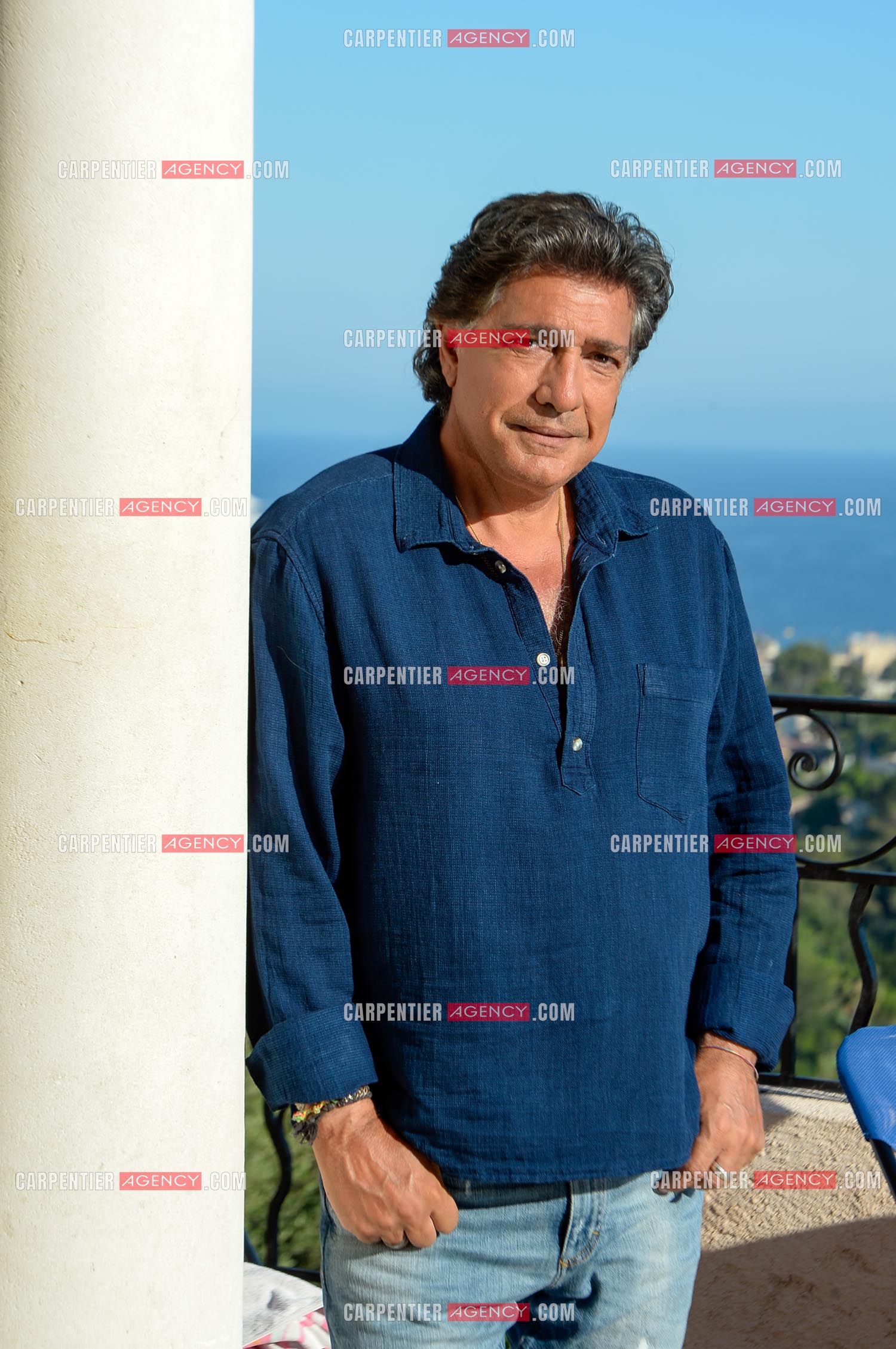 Le chanteur Frédéric François lors de ses vacances dans sa résidence secondaire d'Antibes. ( Exclusif )