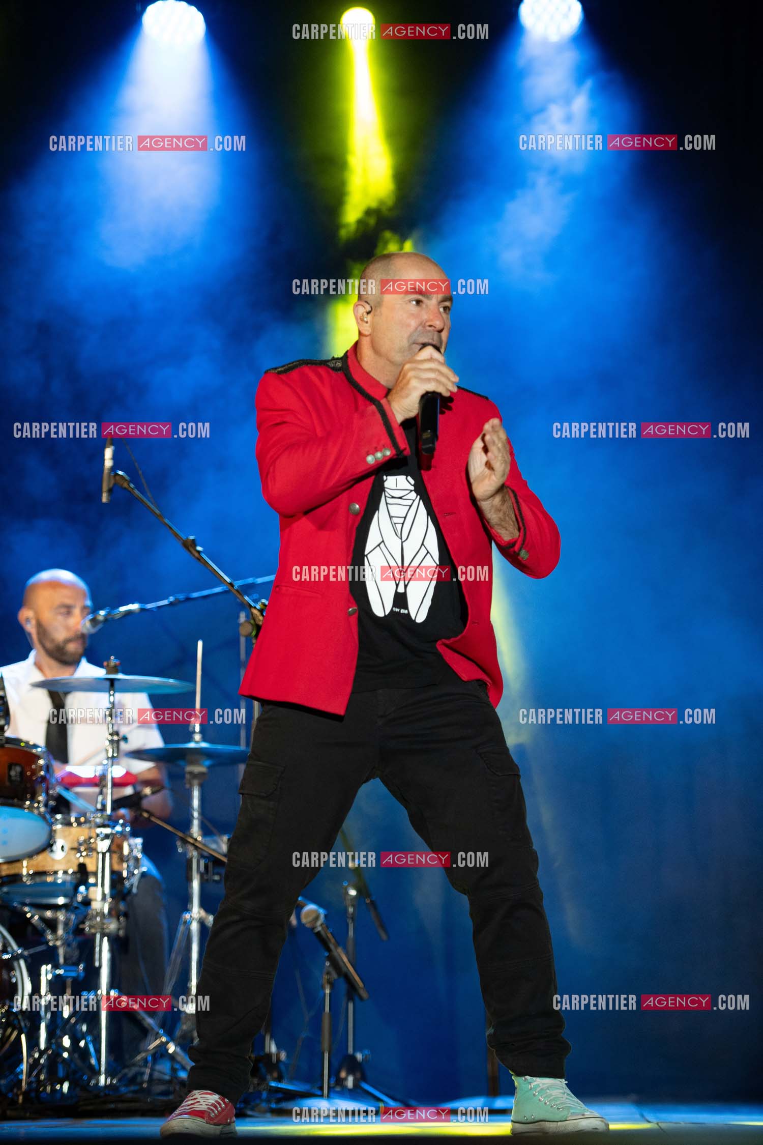 L'humoriste Yves Pujol en concert avec son groupe AIOLI dans le Var. ( Exclusif )