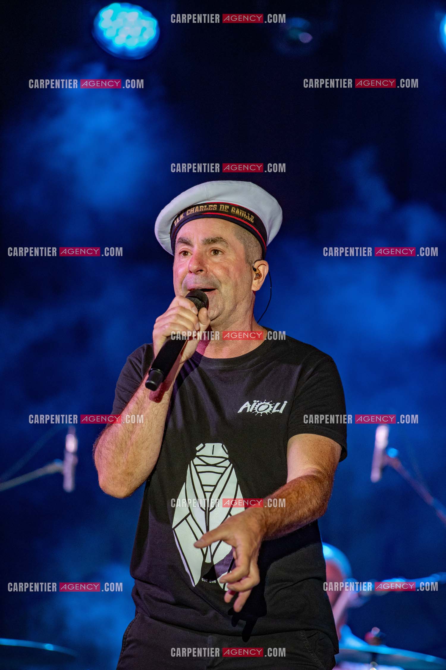 L'humoriste Yves Pujol en concert avec son groupe AIOLI dans le Var. ( Exclusif )