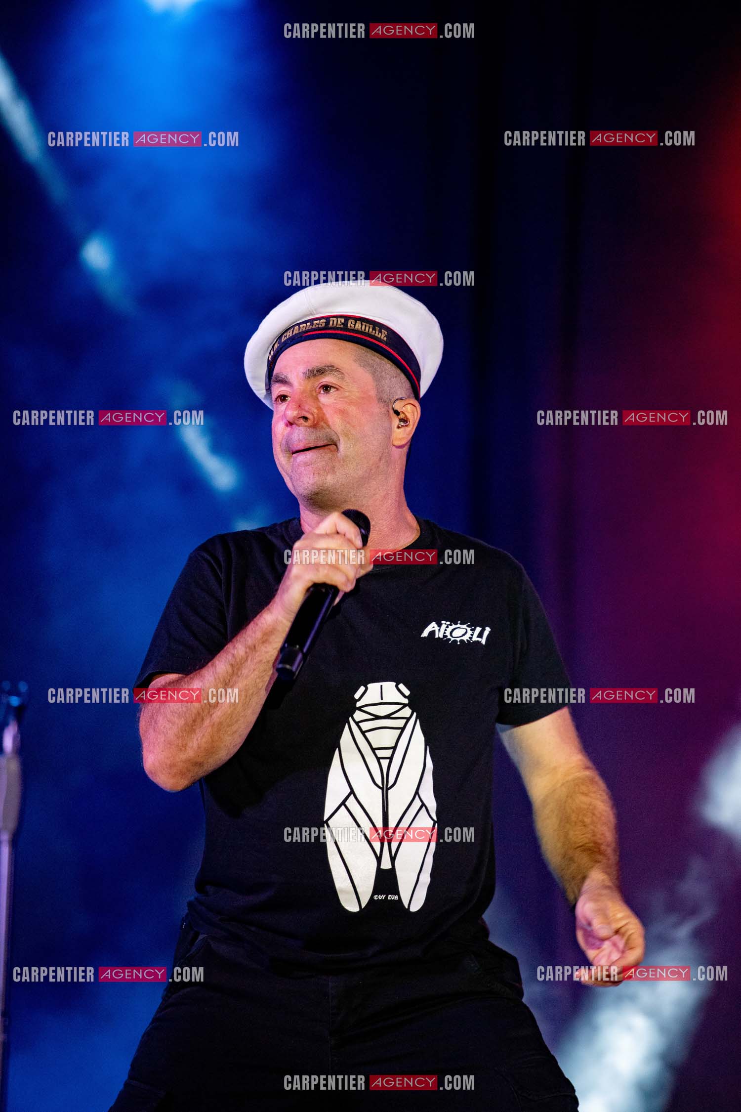 L'humoriste Yves Pujol en concert avec son groupe AIOLI dans le Var. ( Exclusif )