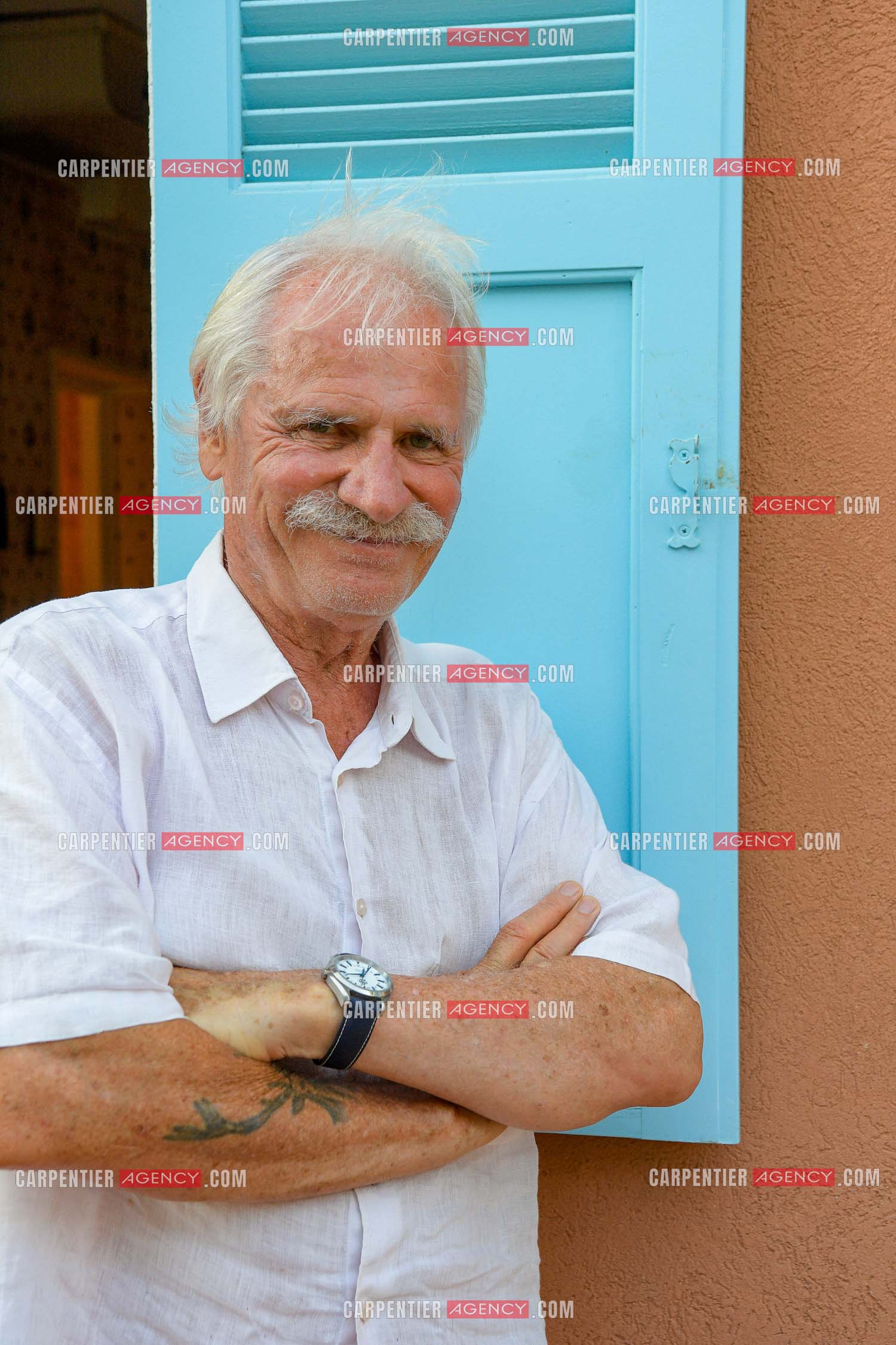 Portrait du photographe Yann Arthus-Bertrand.
( Exclusif )