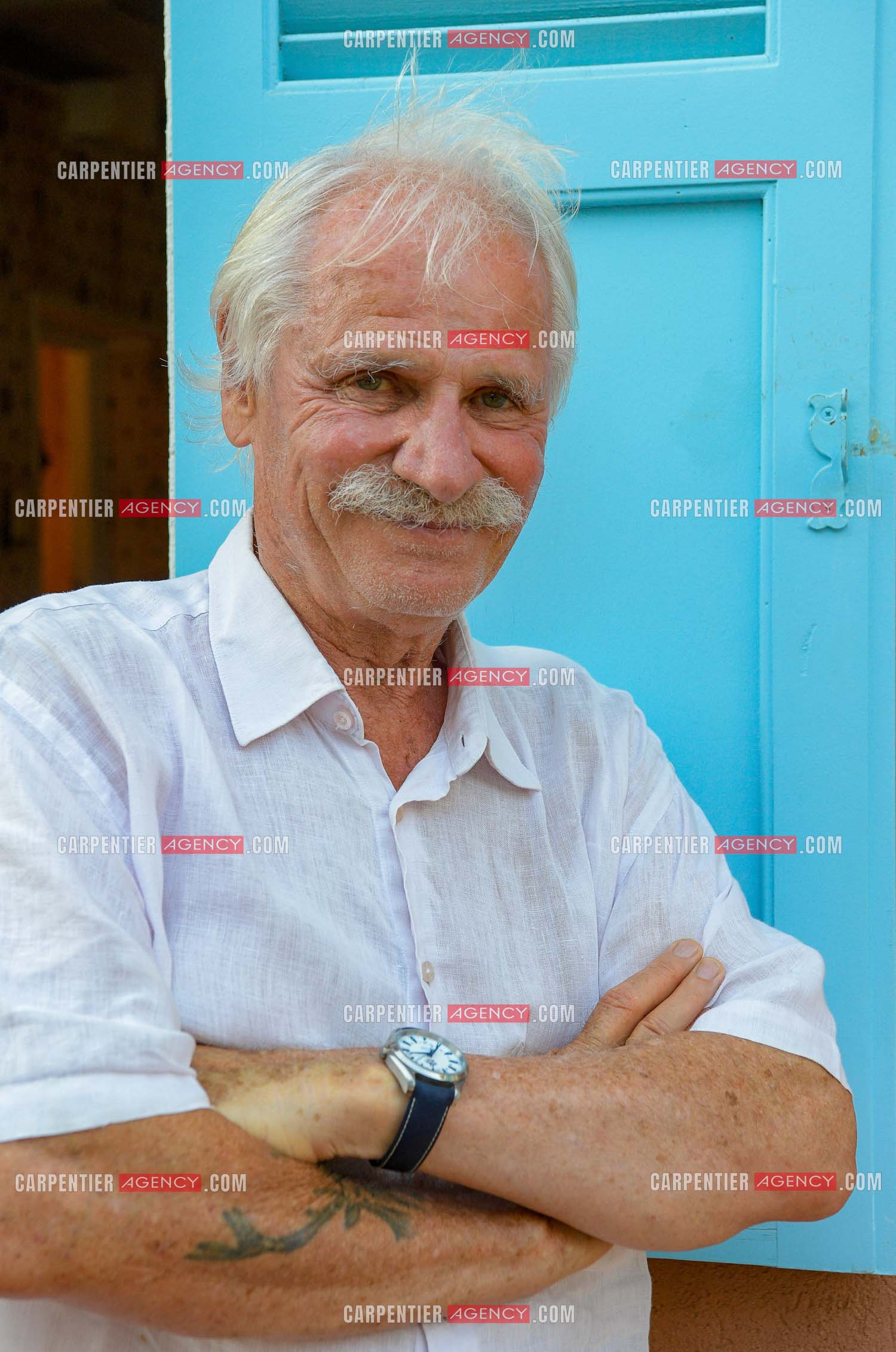 Portrait du photographe Yann Arthus-Bertrand.
( Exclusif )