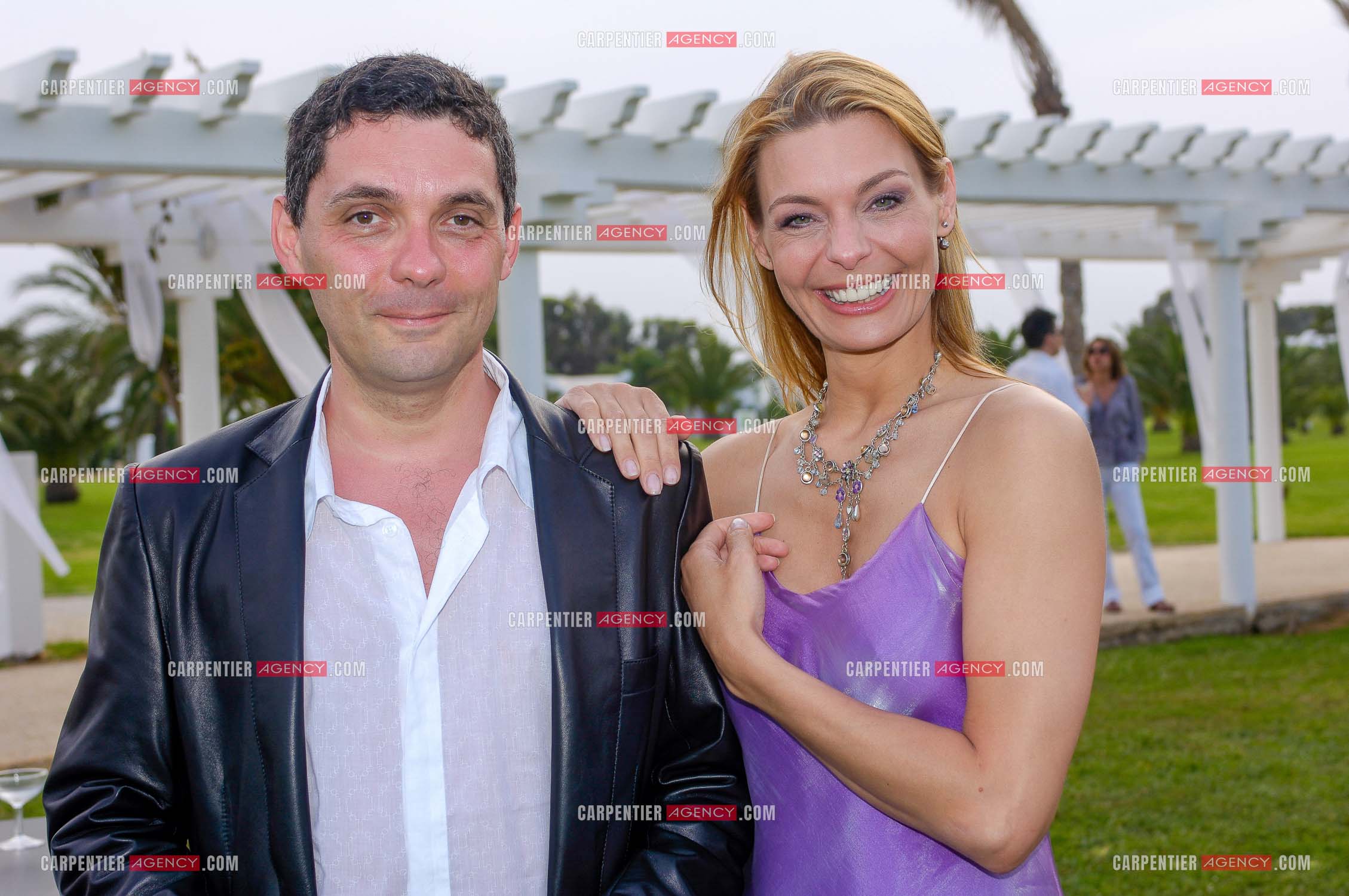 La star pornographique Zara Whites et le journaliste Thierry Moreau lors du Trophémina de Djerba. ( Exclusif )