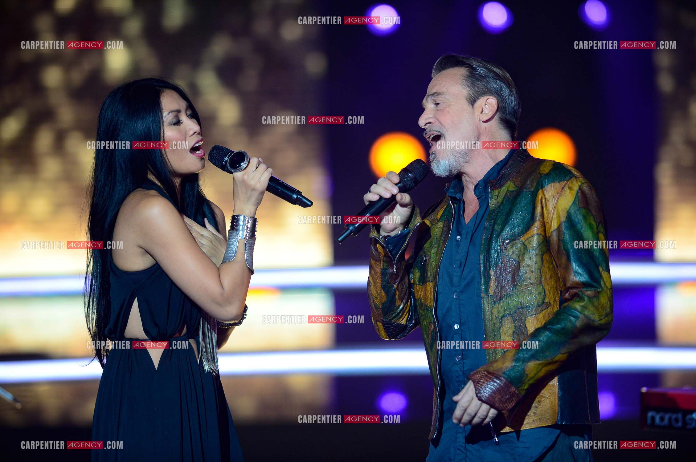 Saison 5 de l'émission The Voice en 2016. La chanteuse Angunn invitée de l'émission pour un duo avec le coach Florent Pagny.     ( Exclusif )
