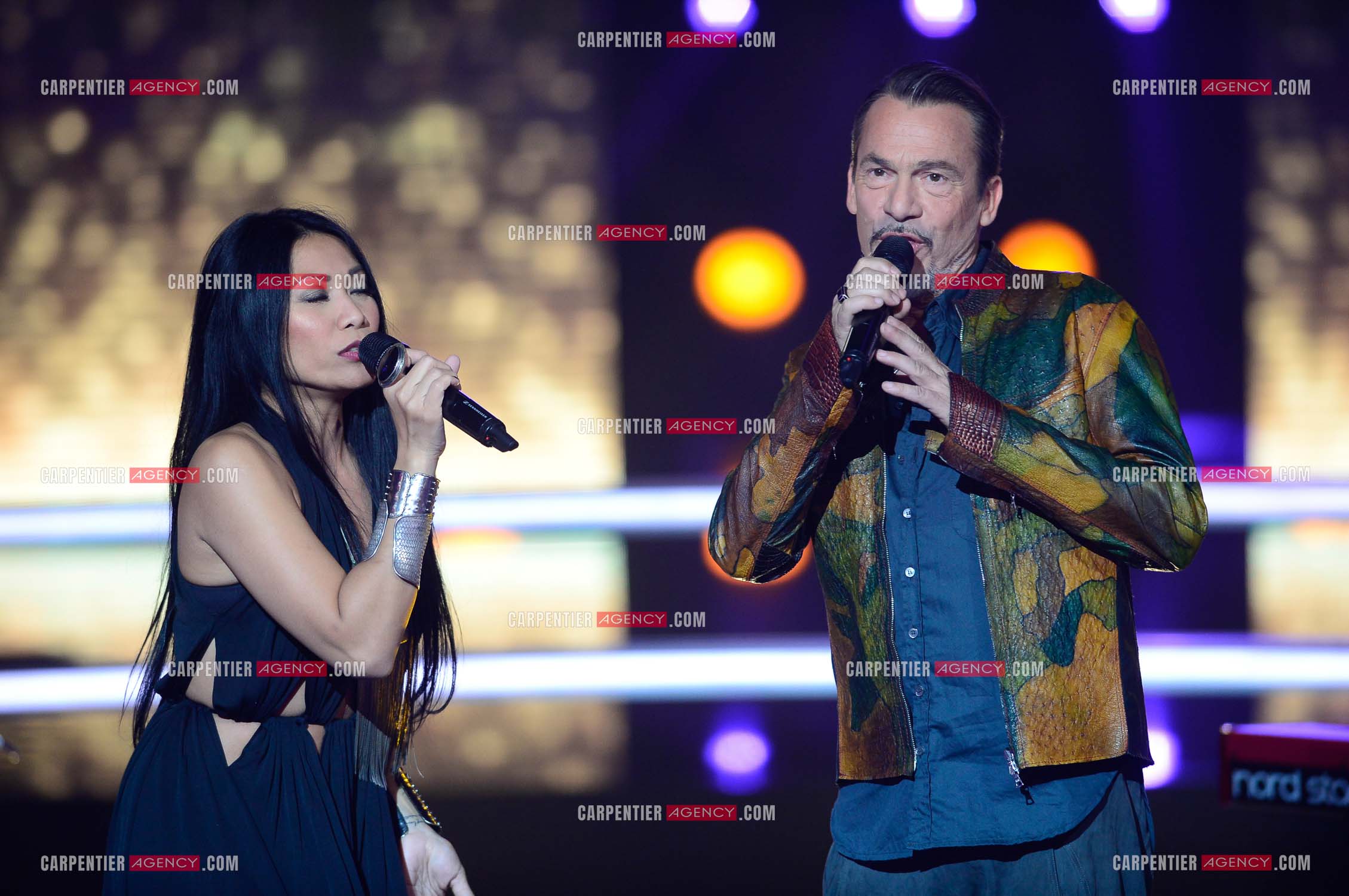 Saison 5 de l'émission The Voice en 2016. La chanteuse Angunn invitée de l'émission pour un duo avec le coach Florent Pagny.     ( Exclusif )