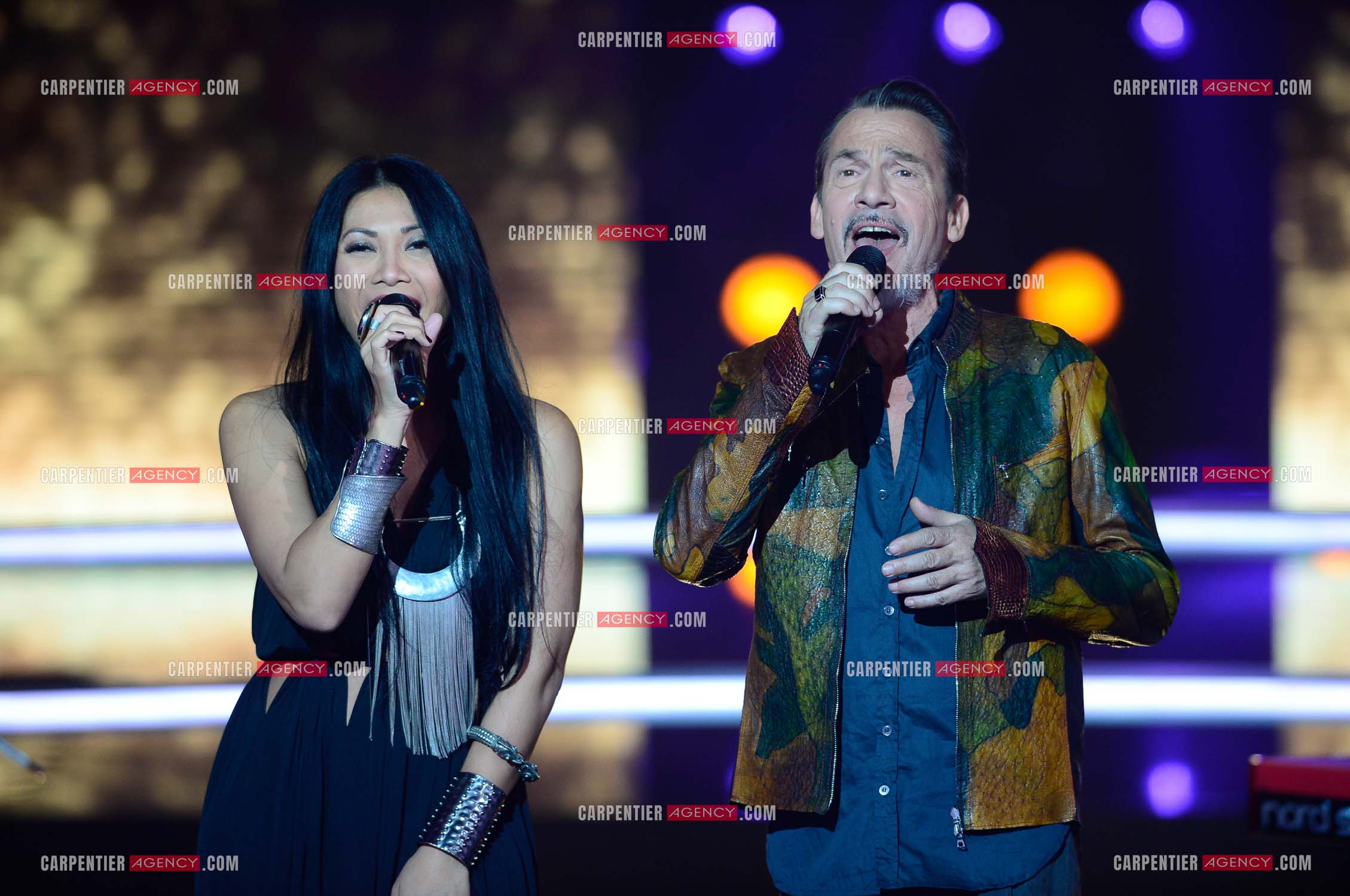 Saison 5 de l'émission The Voice en 2016. La chanteuse Angunn invitée de l'émission pour un duo avec le coach Florent Pagny.     ( Exclusif )