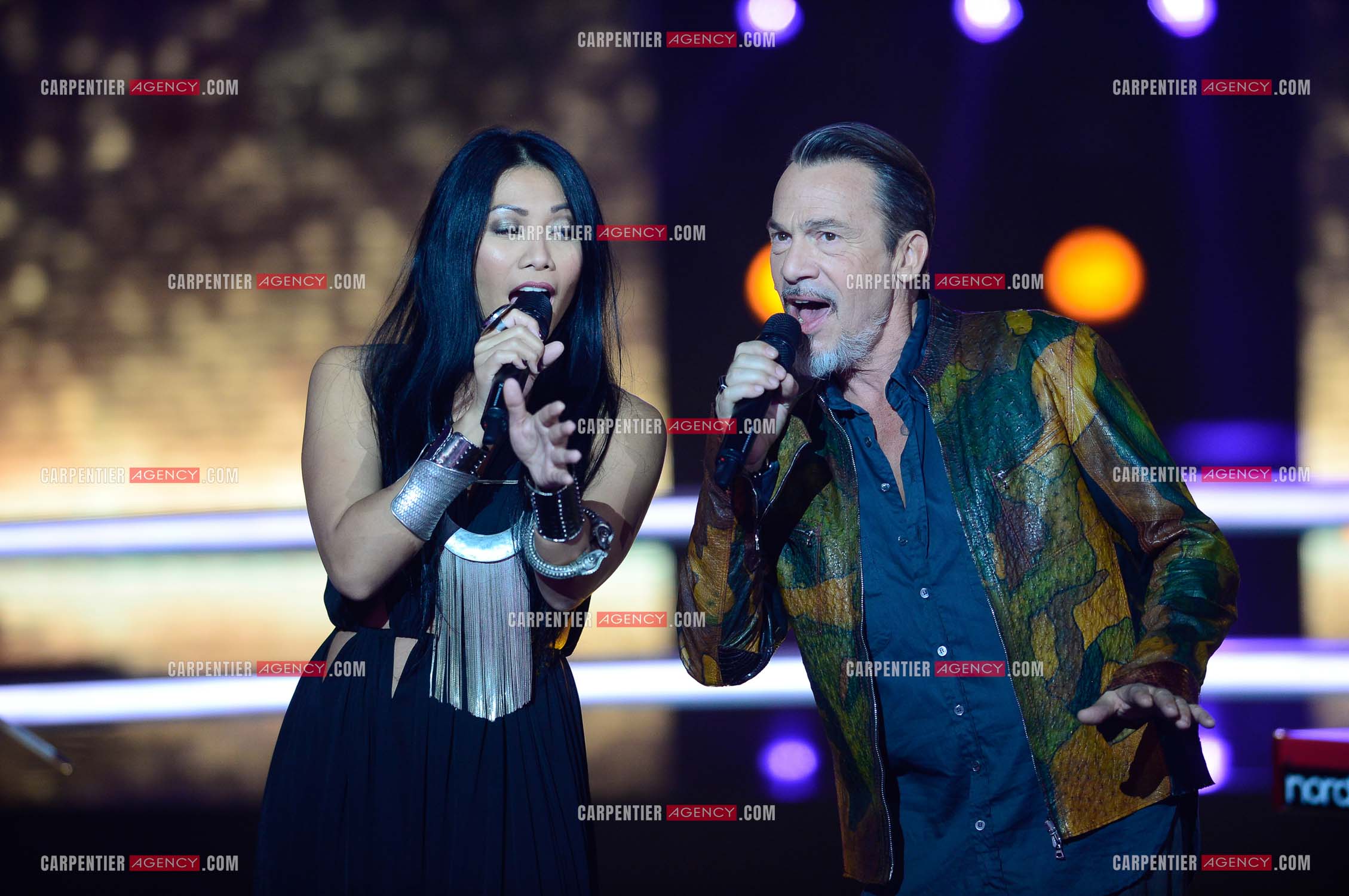 Saison 5 de l'émission The Voice en 2016. La chanteuse Angunn invitée de l'émission pour un duo avec le coach Florent Pagny.     ( Exclusif )