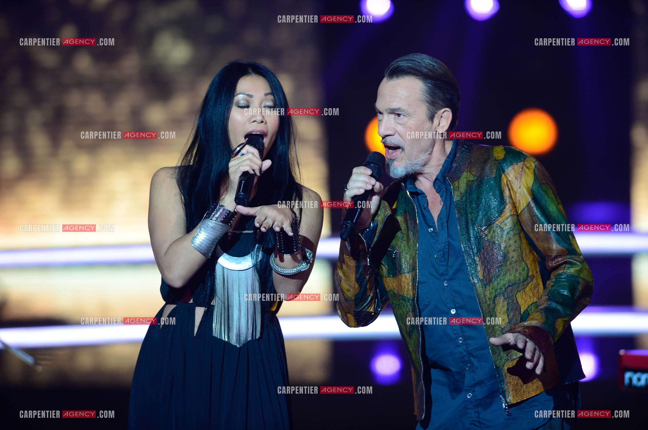 Saison 5 de l'émission The Voice en 2016. La chanteuse Angunn invitée de l'émission pour un duo avec le coach Florent Pagny.     ( Exclusif )
