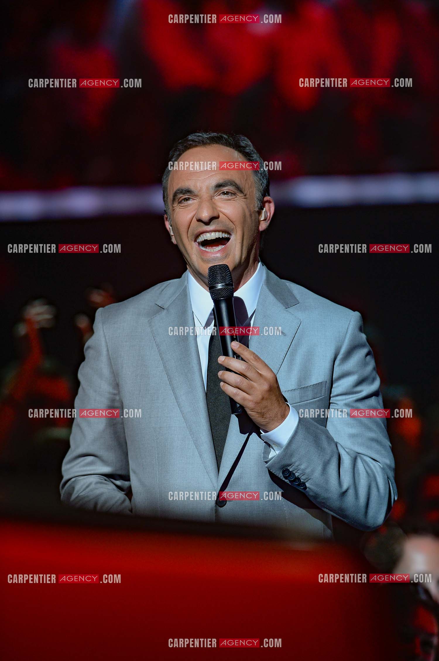 L'animateur Nikos Aliagas lors de l'émission The Voice.     ( Exclusif )