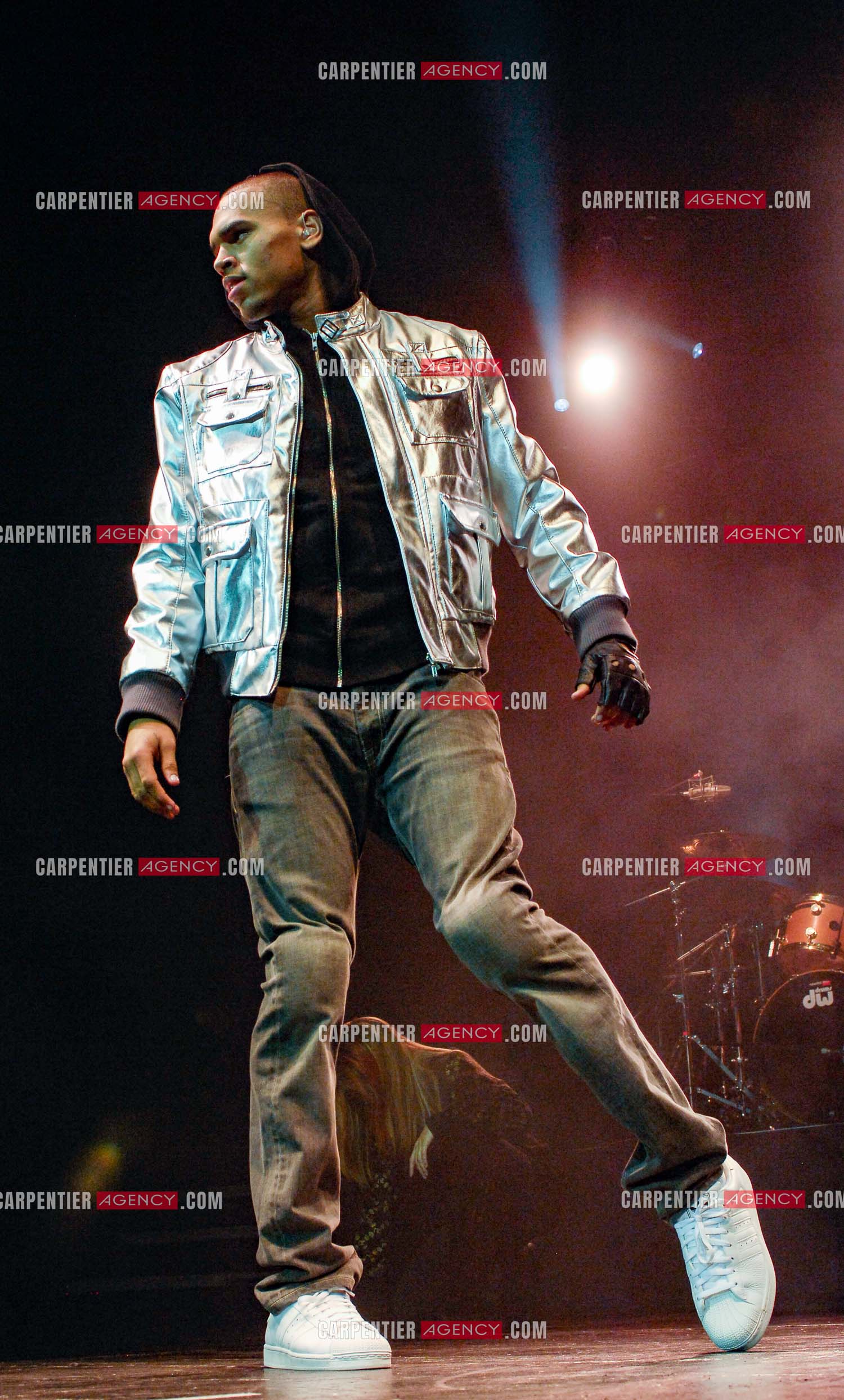 Le rappeur Chris Brown en concert au Zénith de Paris en 2008.  ( Exclusif )