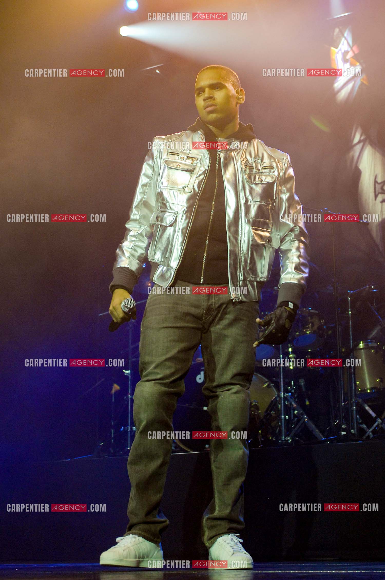 Le rappeur Chris Brown en concert au Zénith de Paris en 2008.  ( Exclusif )