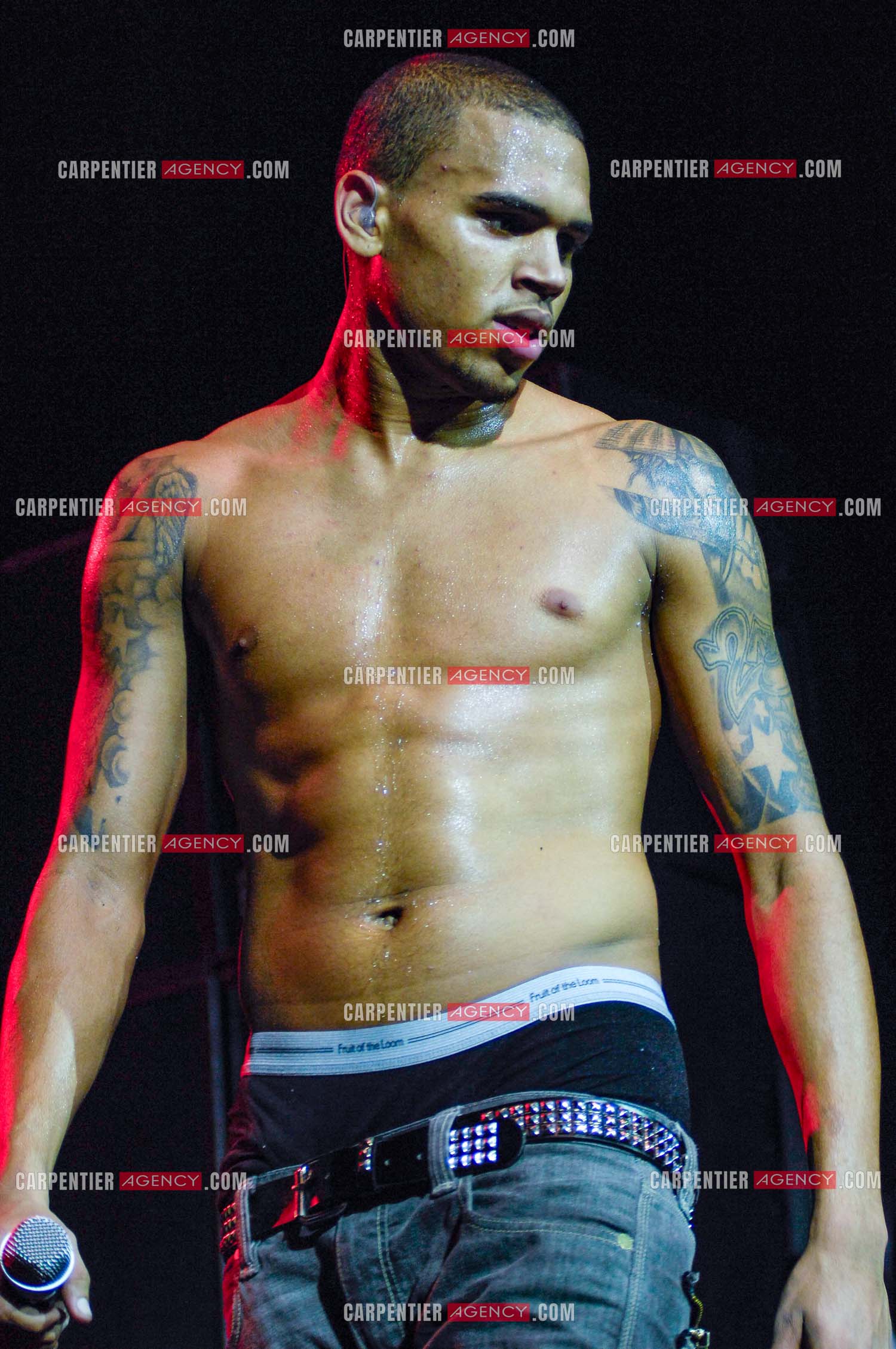 Le rappeur Chris Brown en concert au Zénith de Paris en 2008.  ( Exclusif )