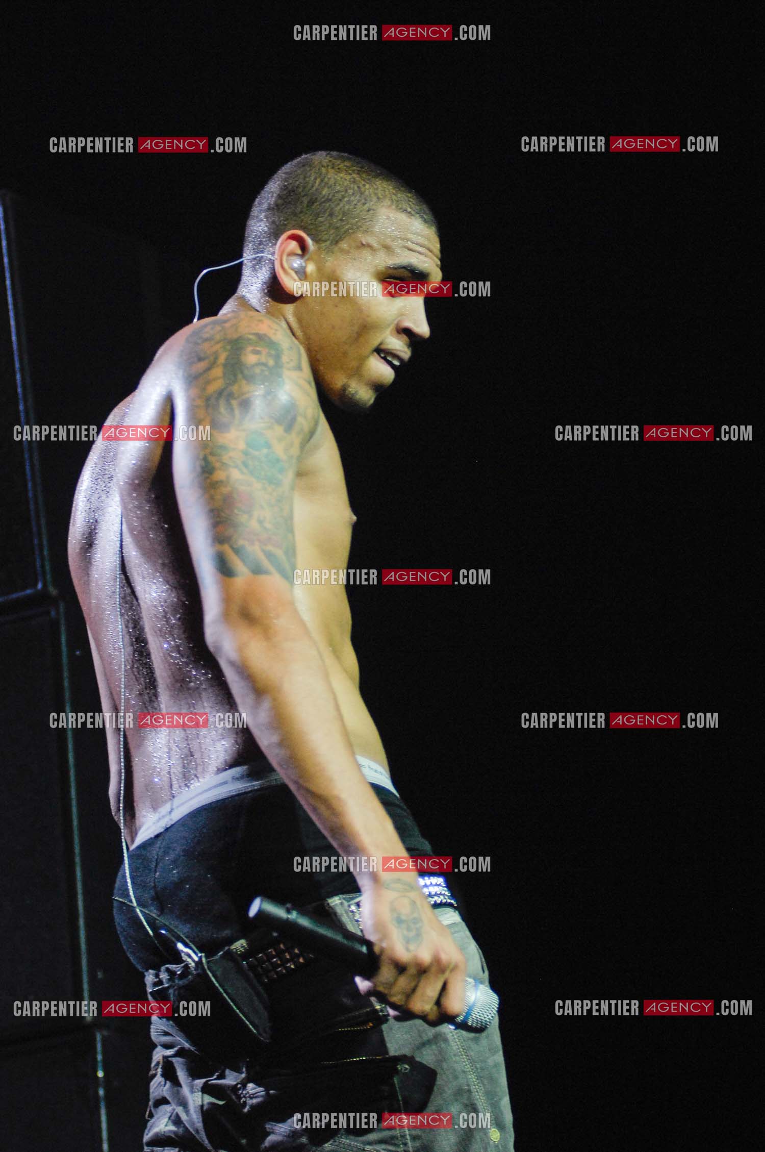 Le rappeur Chris Brown en concert au Zénith de Paris en 2008.  ( Exclusif )