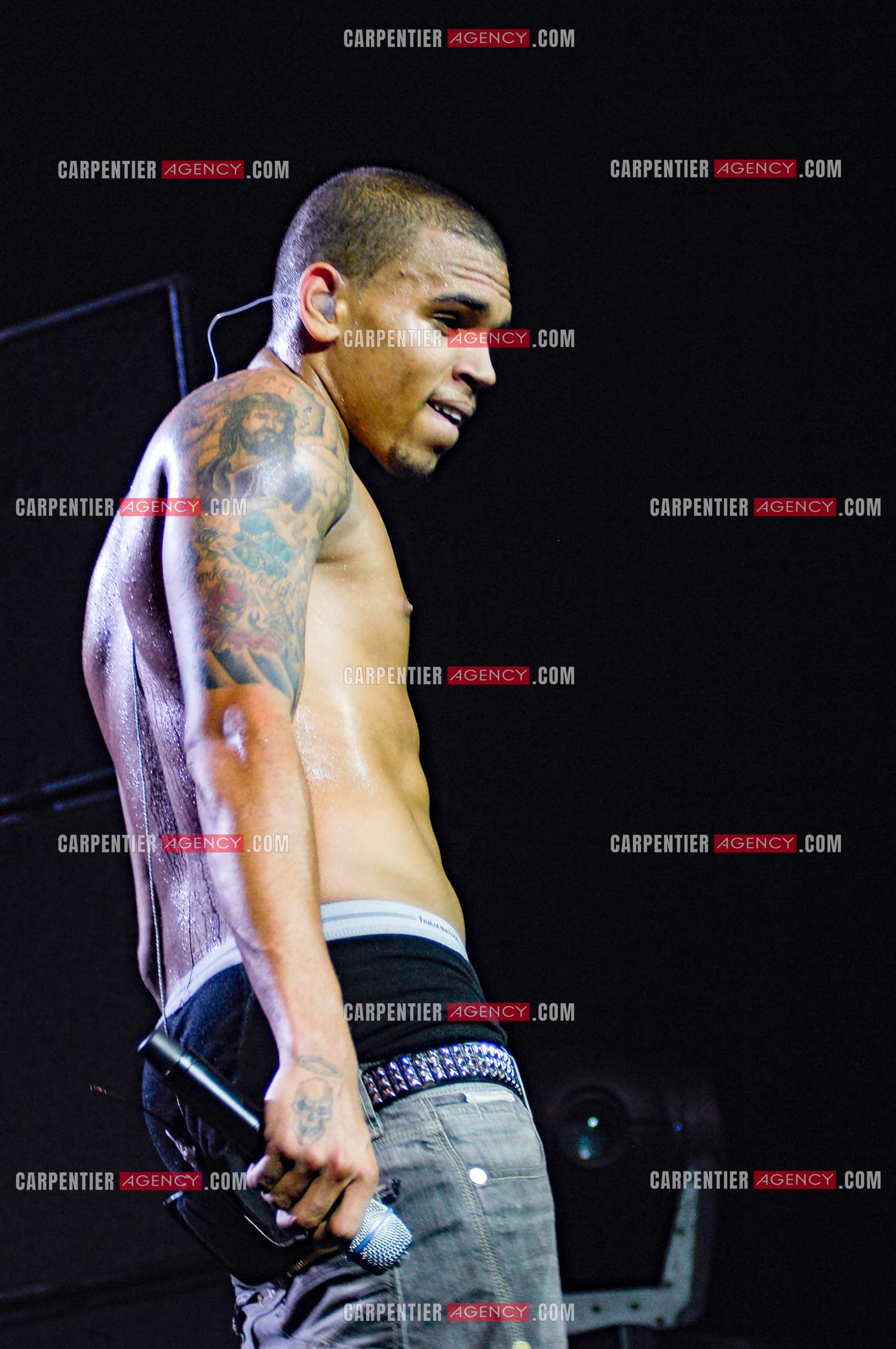 Le rappeur Chris Brown en concert au Zénith de Paris en 2008.  ( Exclusif )