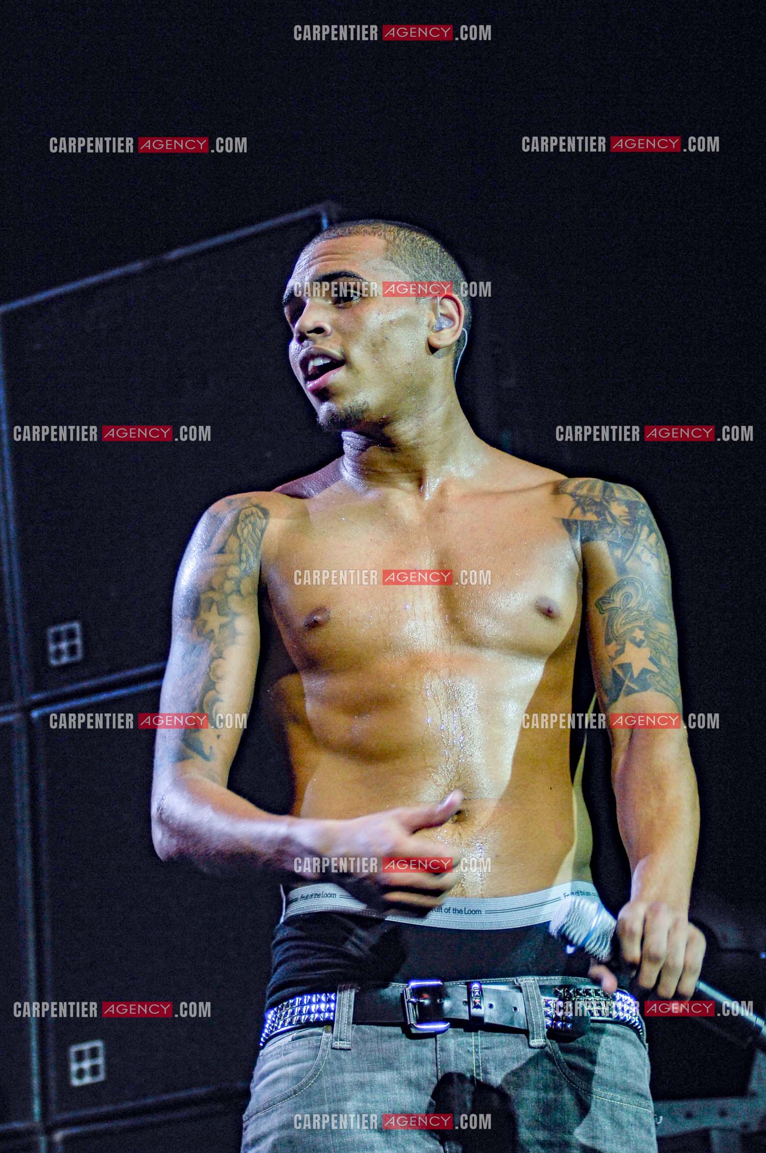 Le rappeur Chris Brown en concert au Zénith de Paris en 2008.  ( Exclusif )