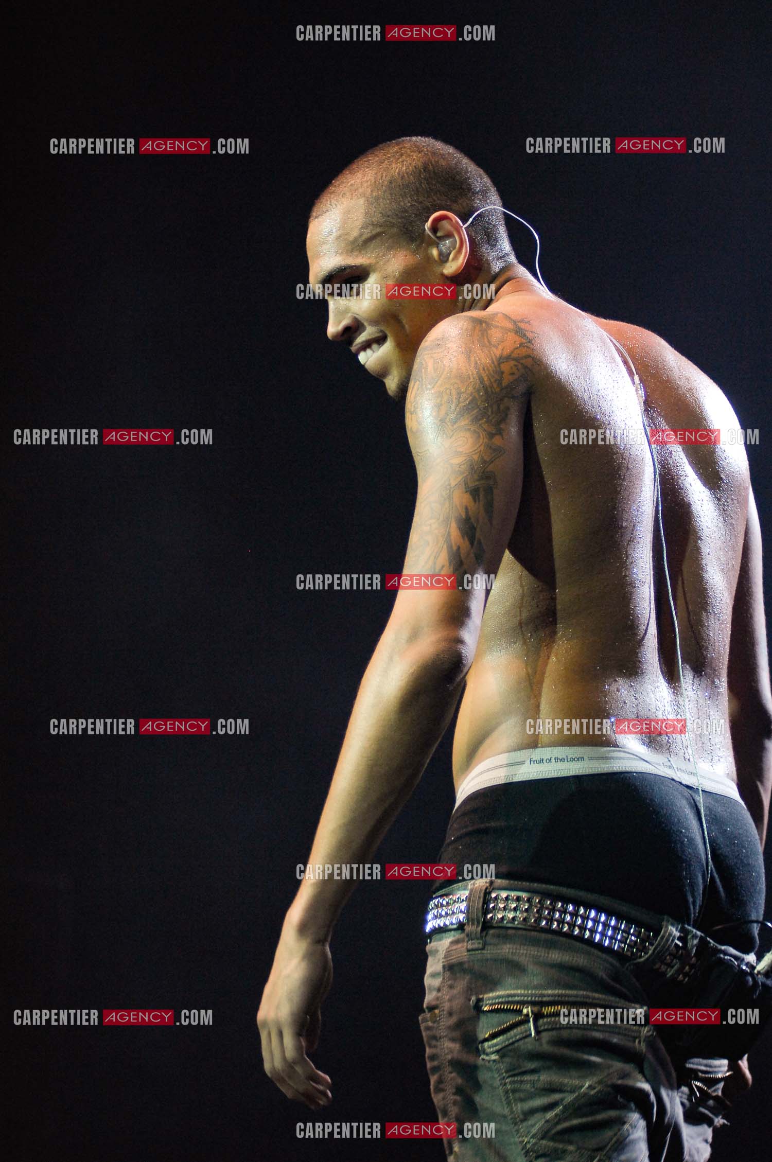 Le rappeur Chris Brown en concert au Zénith de Paris en 2008.  ( Exclusif )