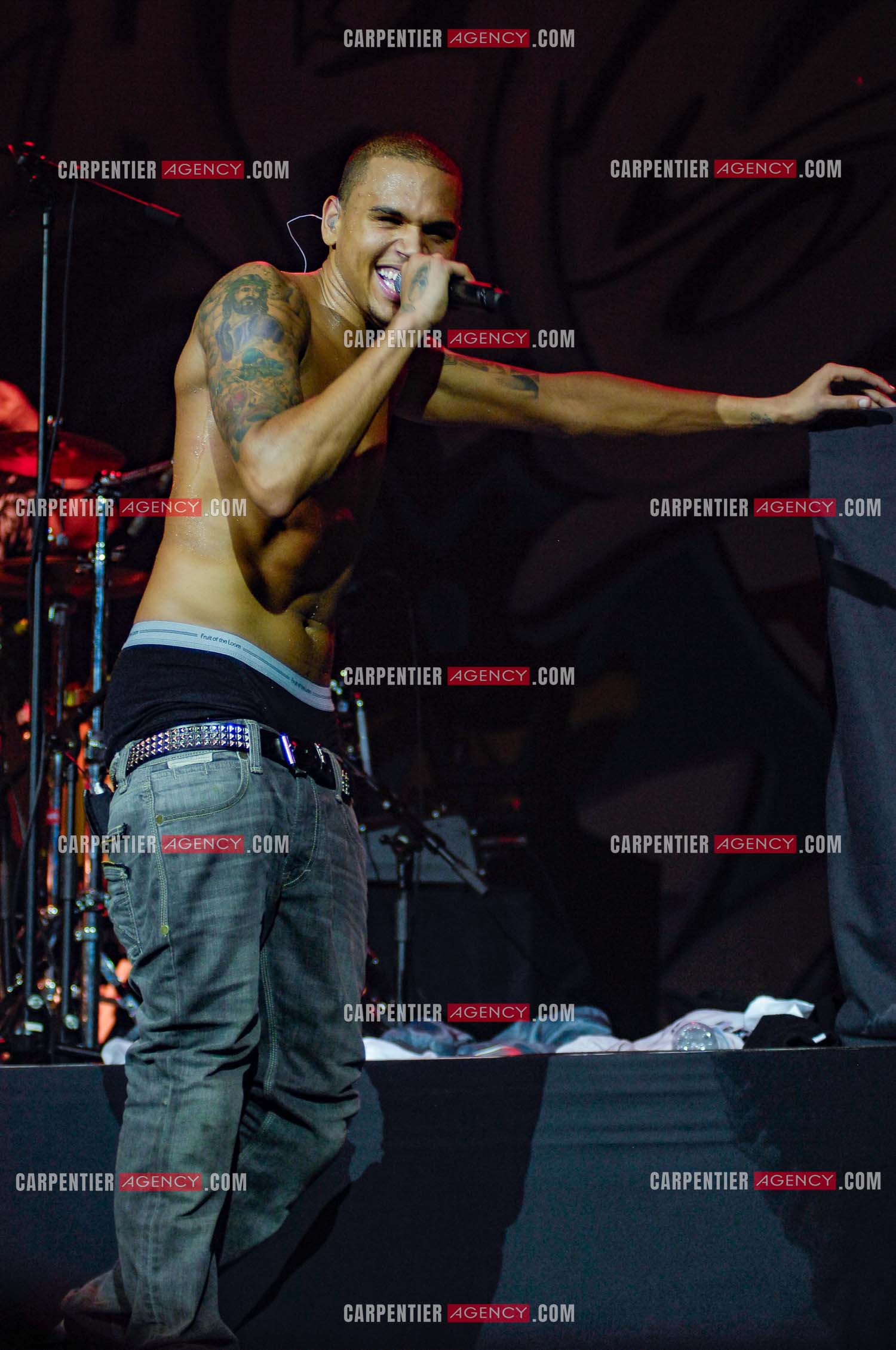 Le rappeur Chris Brown en concert au Zénith de Paris en 2008.  ( Exclusif )