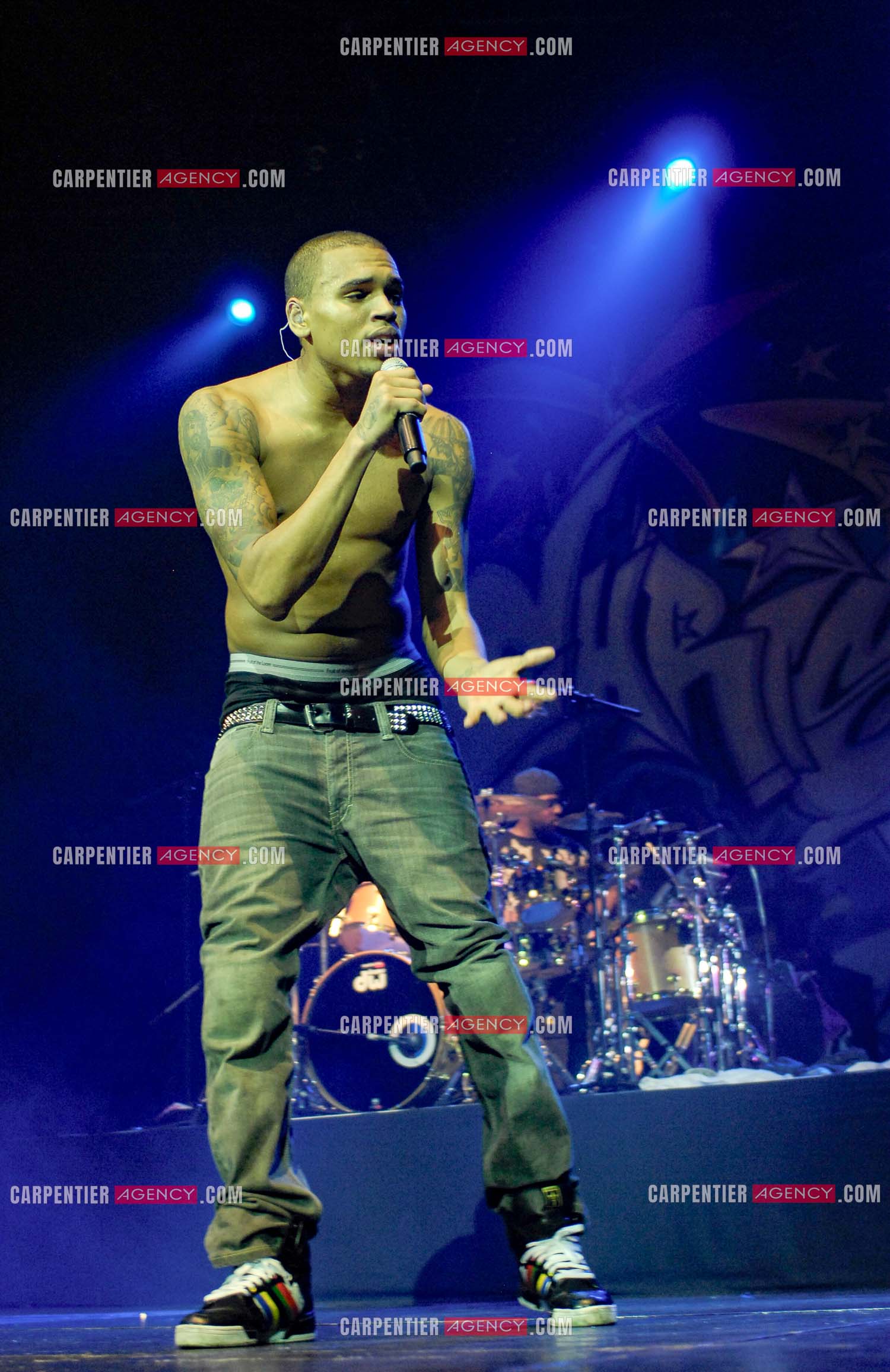 Le rappeur Chris Brown en concert au Zénith de Paris en 2008.  ( Exclusif )